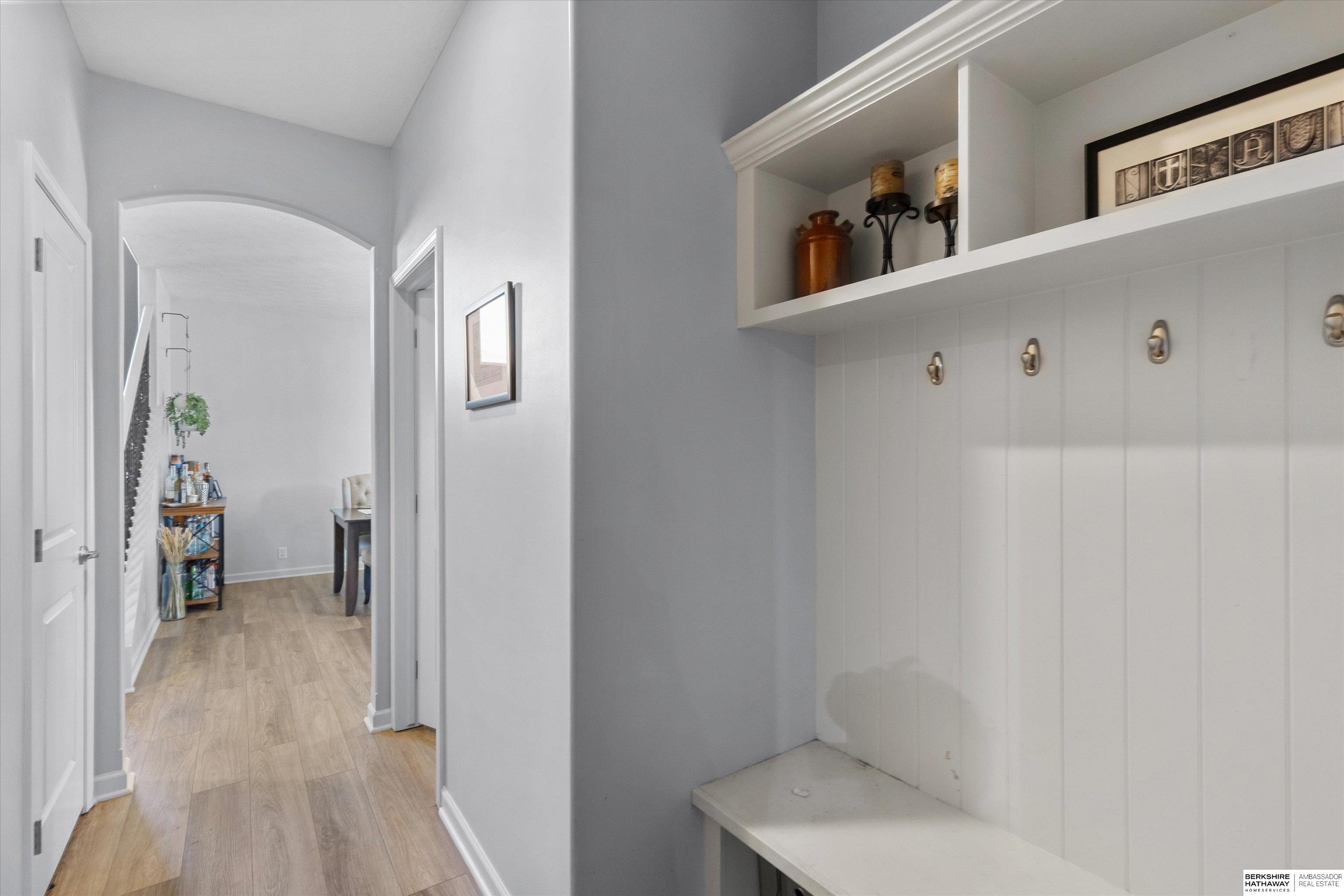 Omaha, Nebraska 68136, United States, 5 Bedrooms Bedrooms, ,3 BathroomsBathrooms,Residential,Pending,107950