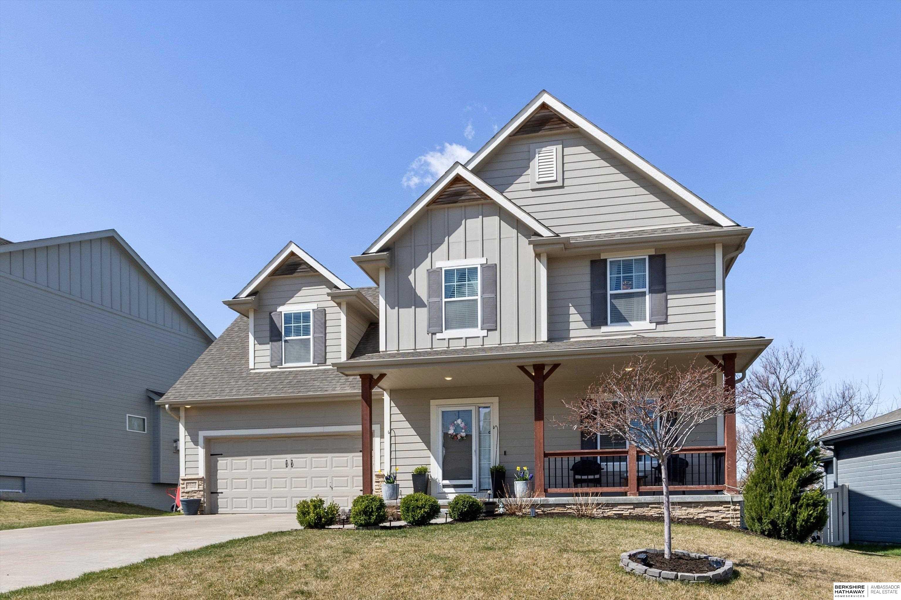 Omaha, Nebraska 68136, United States, 5 Bedrooms Bedrooms, ,3 BathroomsBathrooms,Residential,Pending,107950