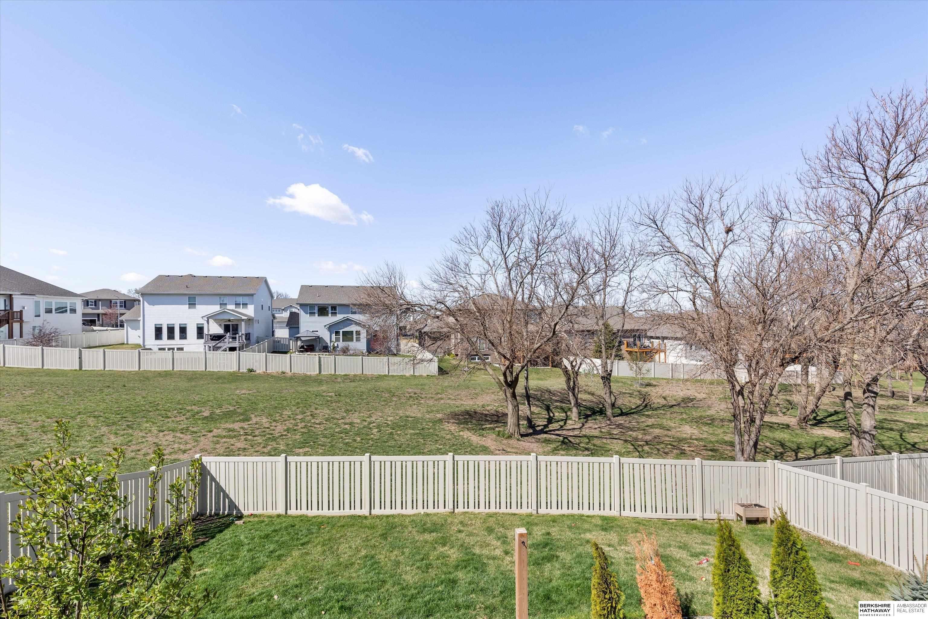 Omaha, Nebraska 68136, United States, 5 Bedrooms Bedrooms, ,3 BathroomsBathrooms,Residential,Pending,107950