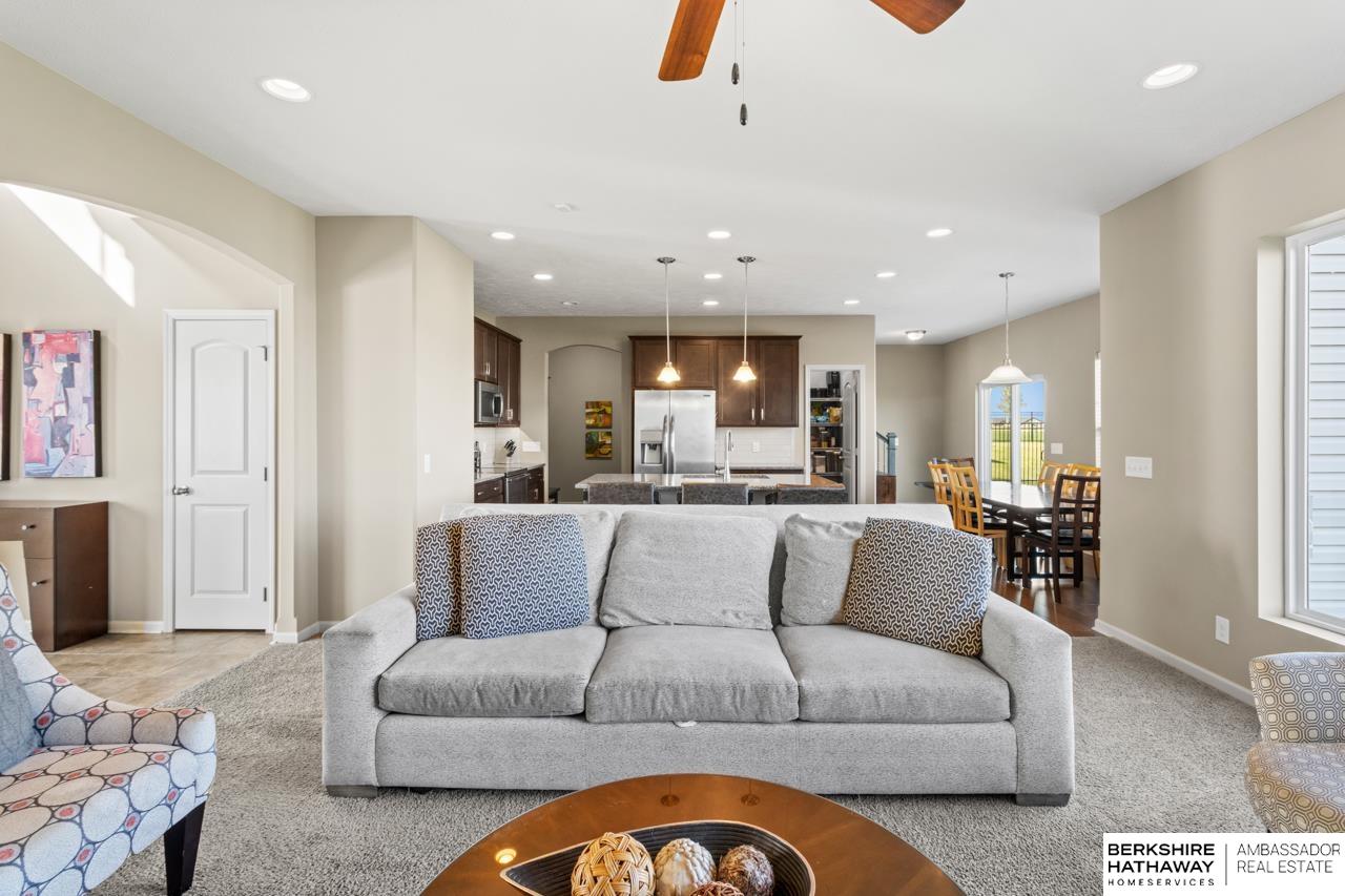 Omaha, Nebraska 68022, United States, 5 Bedrooms Bedrooms, ,4 BathroomsBathrooms,Residential,Active,83217