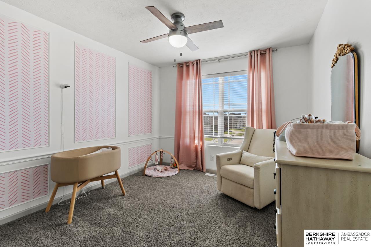 Omaha, Nebraska 68022, United States, 5 Bedrooms Bedrooms, ,4 BathroomsBathrooms,Residential,Active,83217