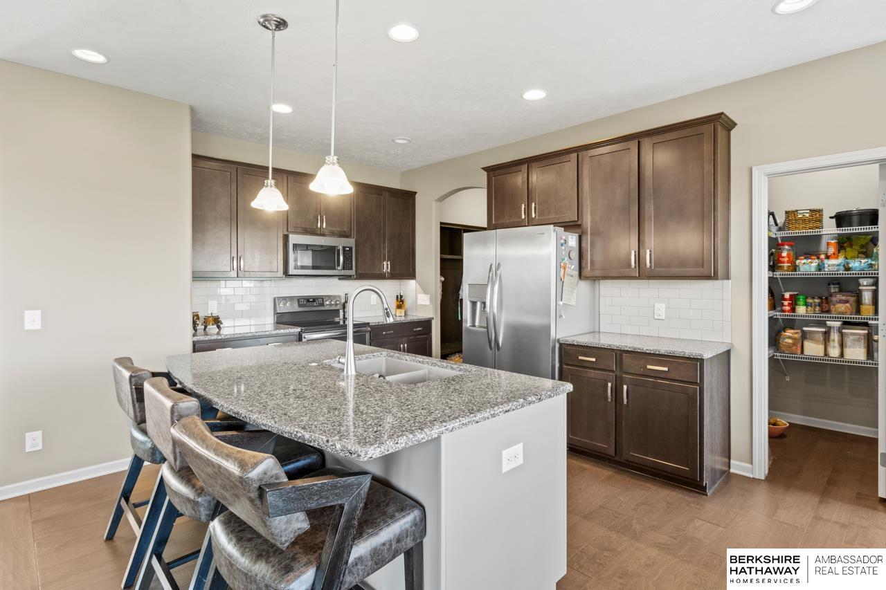 Omaha, Nebraska 68022, United States, 5 Bedrooms Bedrooms, ,4 BathroomsBathrooms,Residential,Active,83217