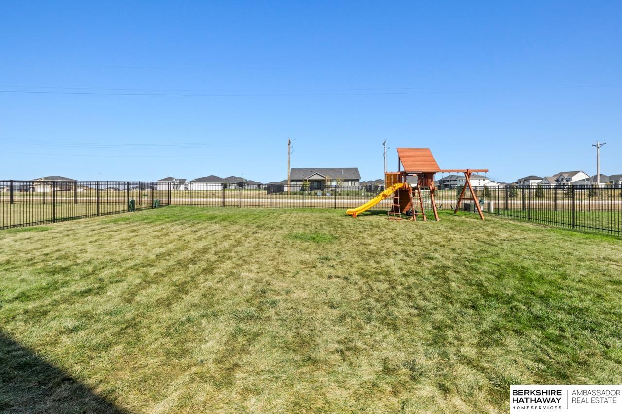 Omaha, Nebraska 68022, United States, 5 Bedrooms Bedrooms, ,4 BathroomsBathrooms,Residential,Active,83217