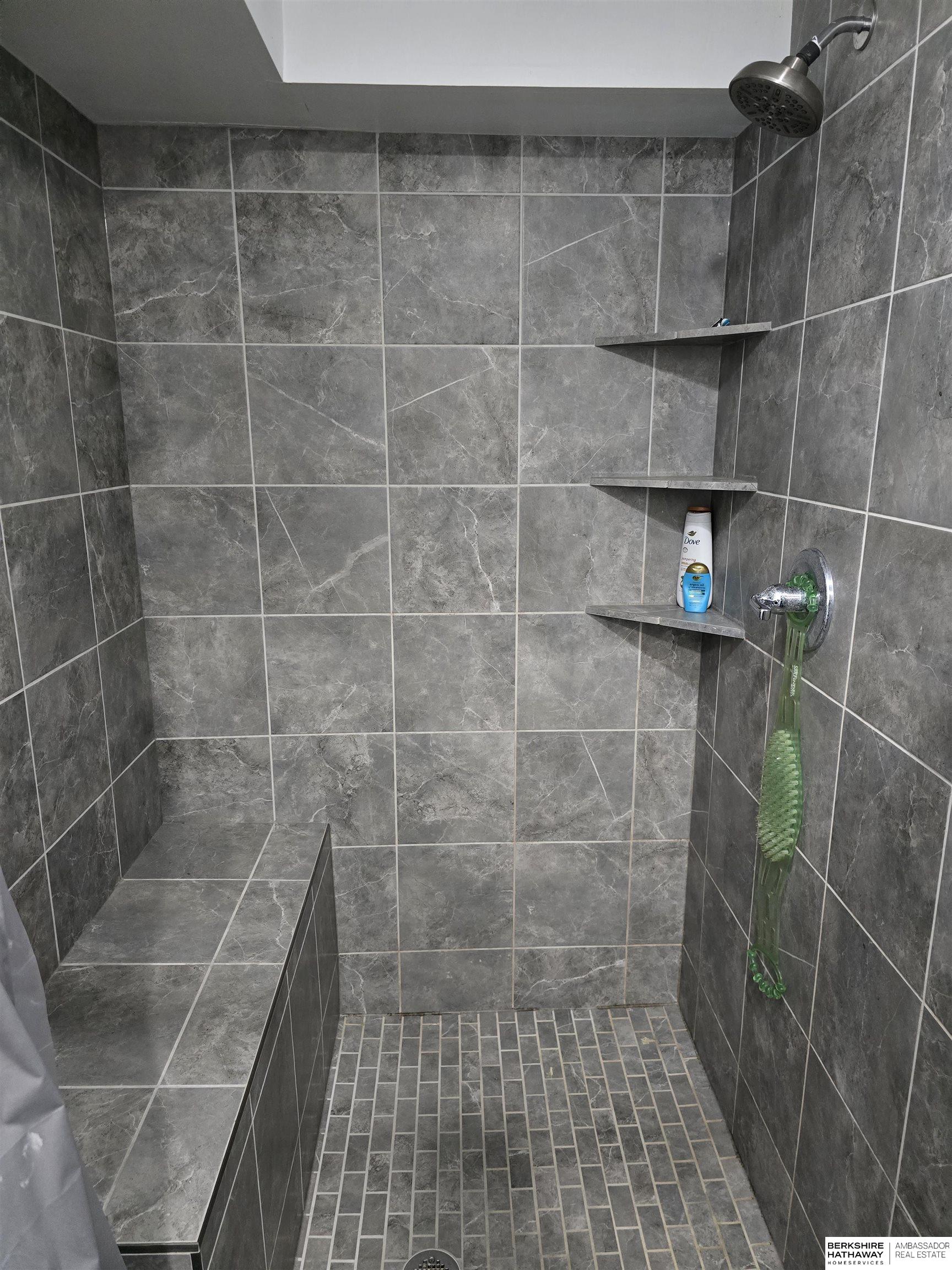 Lincoln, Nebraska 68524, United States, 4 Bedrooms Bedrooms, ,4 BathroomsBathrooms,Residential,Active,84167