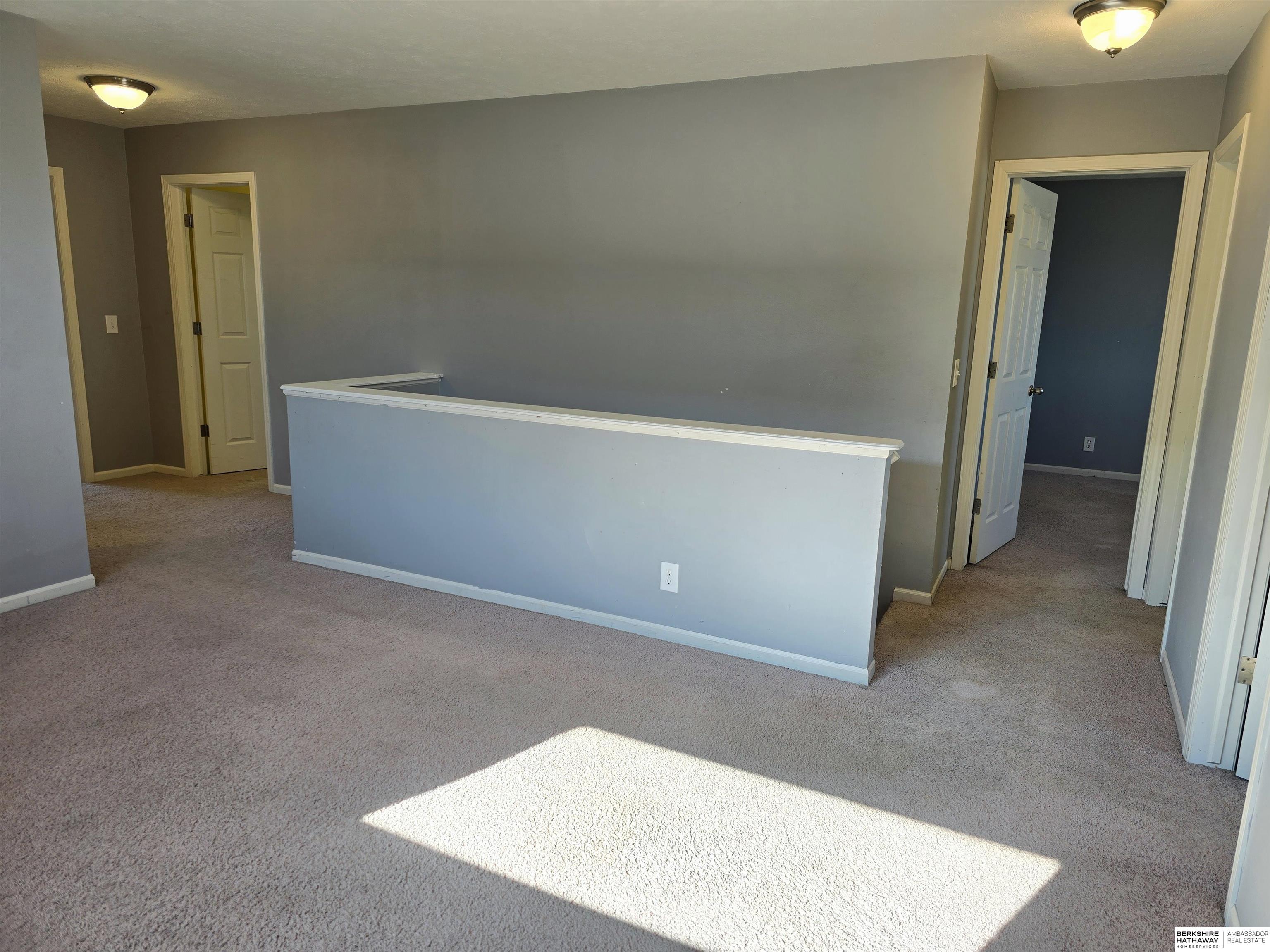 Lincoln, Nebraska 68524, United States, 4 Bedrooms Bedrooms, ,4 BathroomsBathrooms,Residential,Active,84167