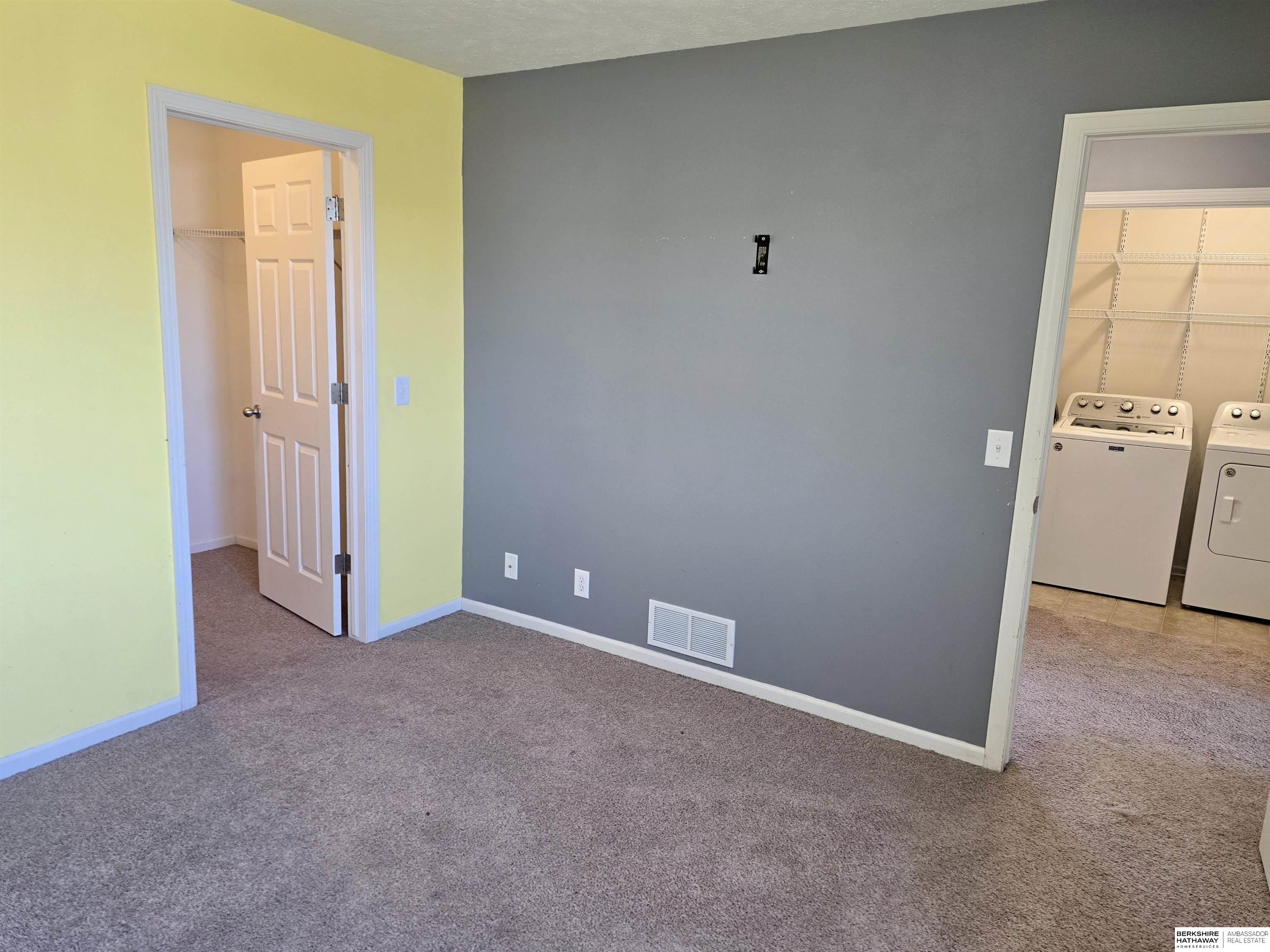 Lincoln, Nebraska 68524, United States, 4 Bedrooms Bedrooms, ,4 BathroomsBathrooms,Residential,Active,84167