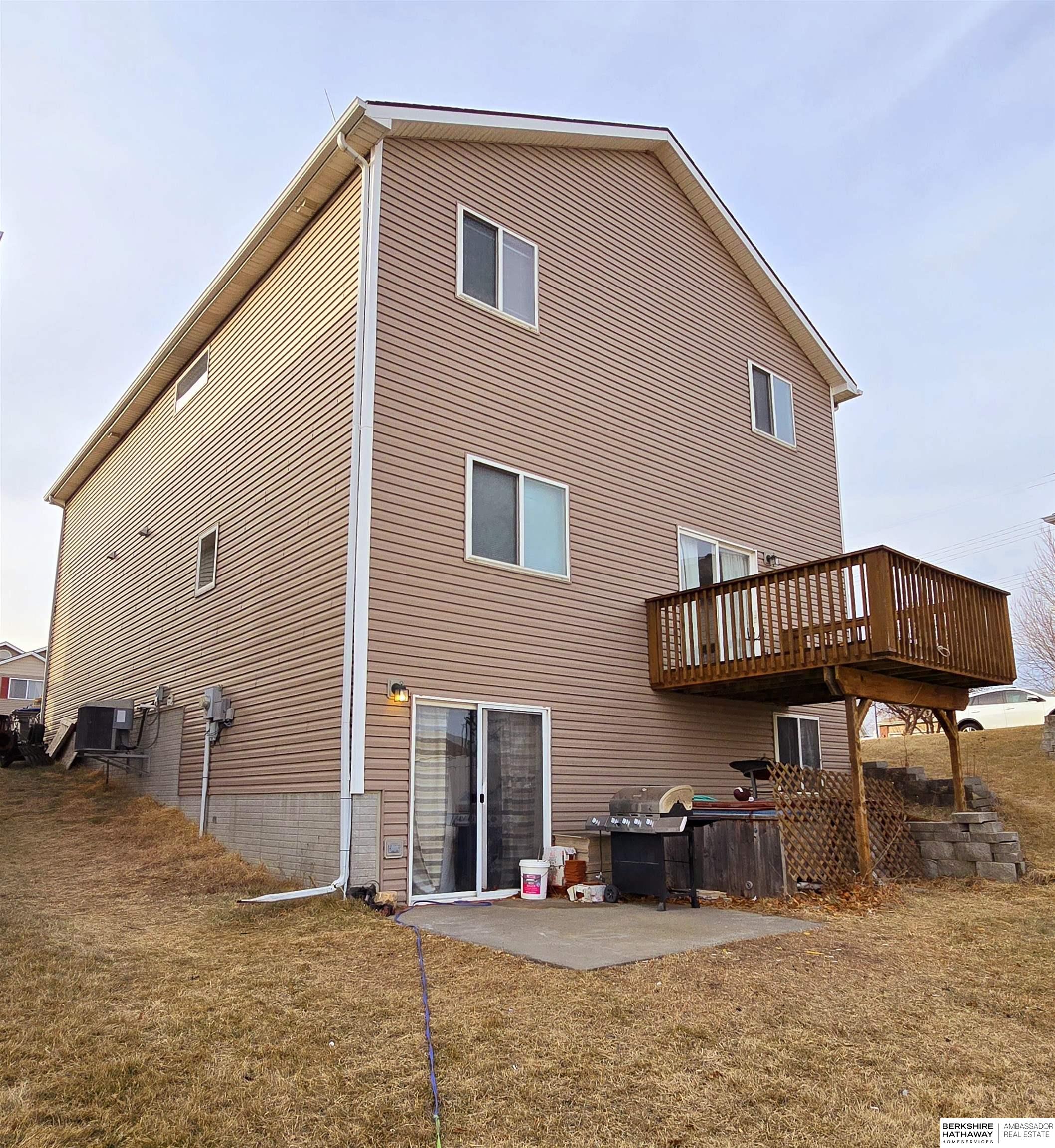 Lincoln, Nebraska 68524, United States, 4 Bedrooms Bedrooms, ,4 BathroomsBathrooms,Residential,Active,84167