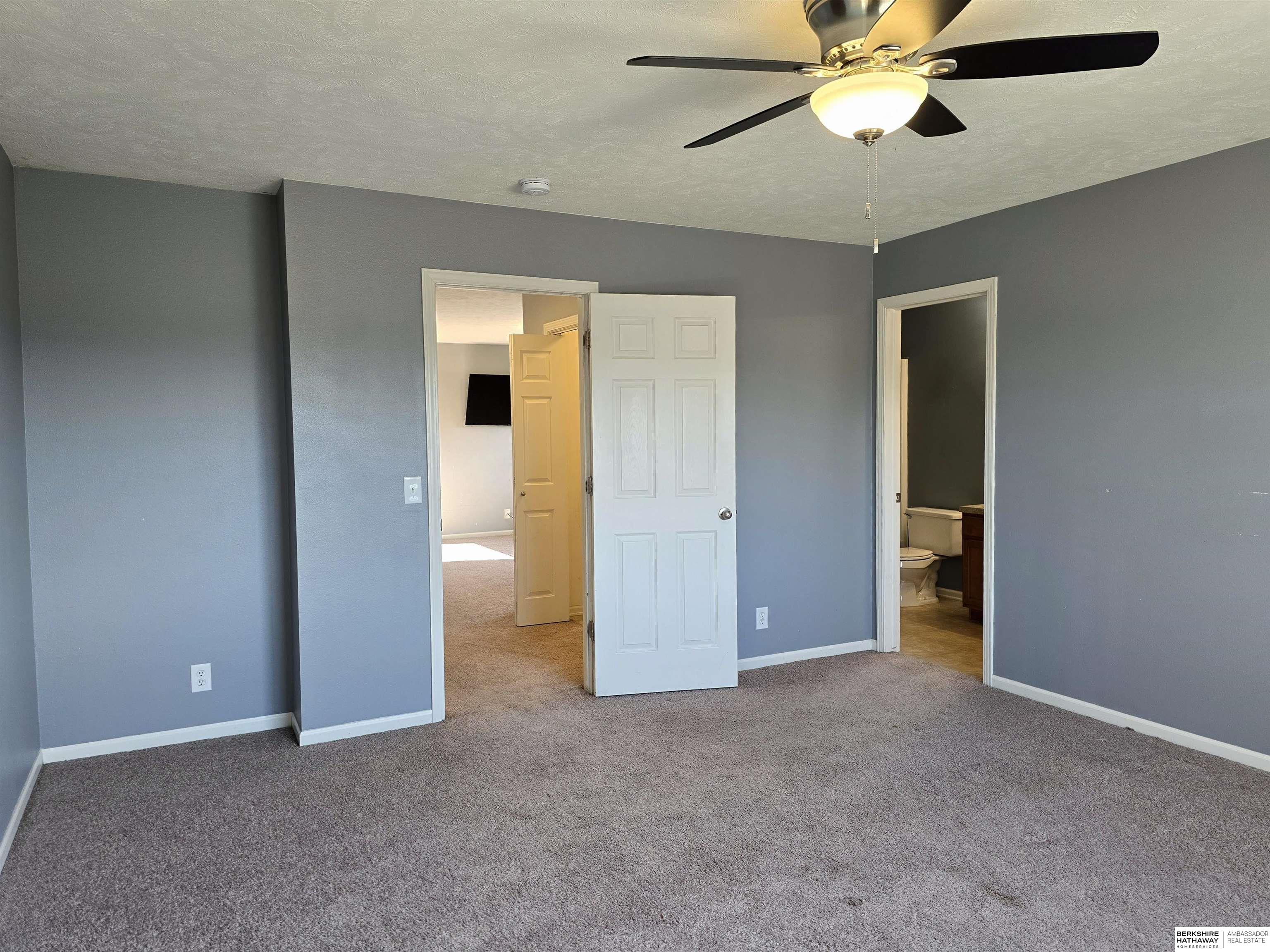 Lincoln, Nebraska 68524, United States, 4 Bedrooms Bedrooms, ,4 BathroomsBathrooms,Residential,Active,84167