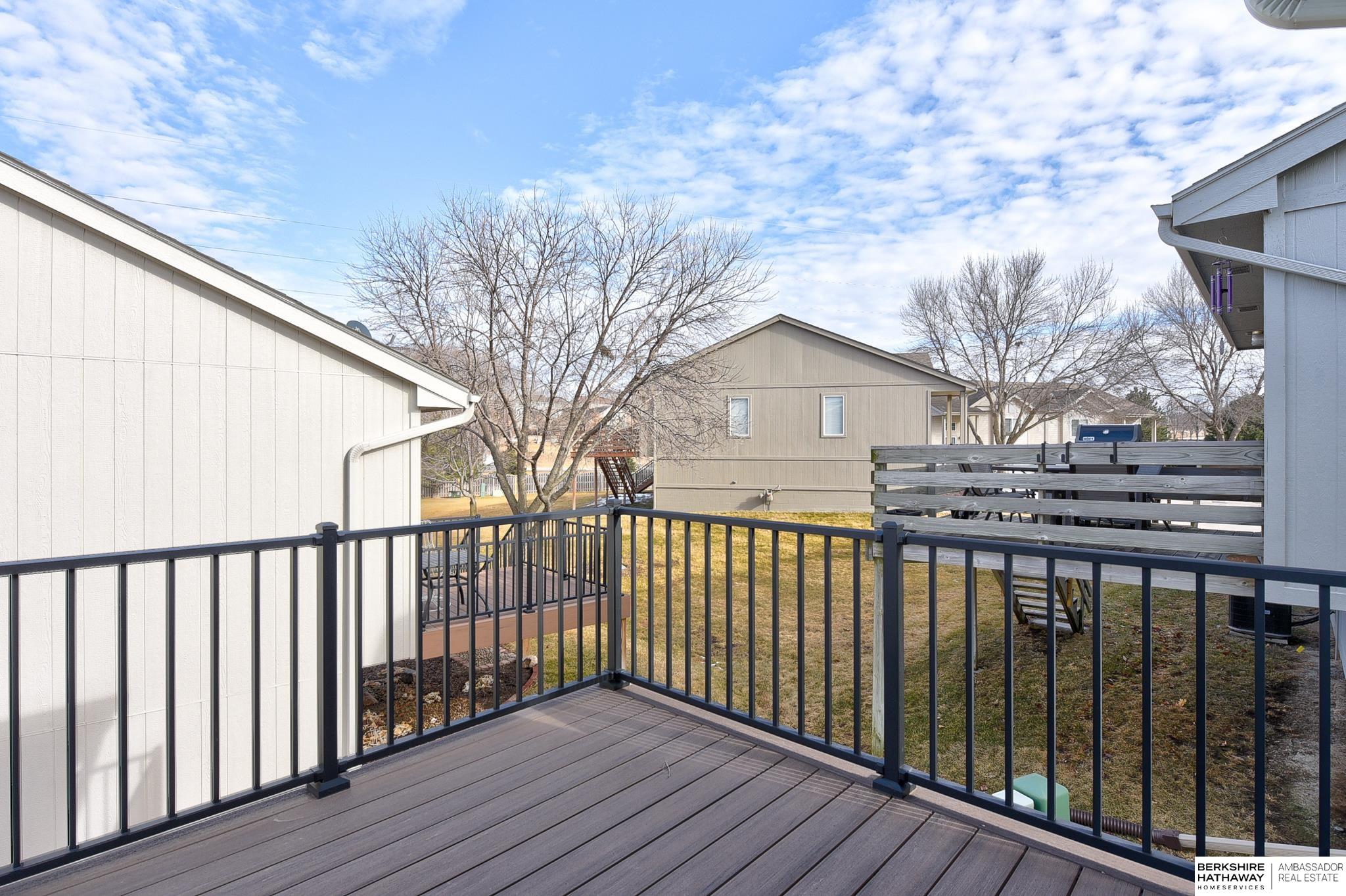 Omaha, Nebraska 68116, United States, 2 Bedrooms Bedrooms, ,2 BathroomsBathrooms,Residential,Pending,76934