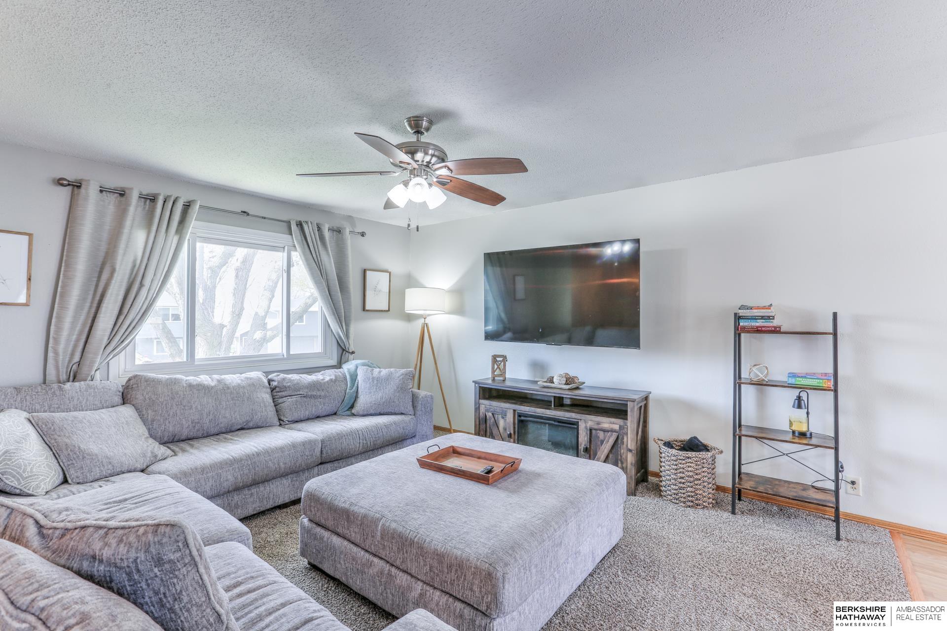 Omaha, Nebraska 68069, United States, 3 Bedrooms Bedrooms, ,1 BathroomBathrooms,Residential,Pending,109764