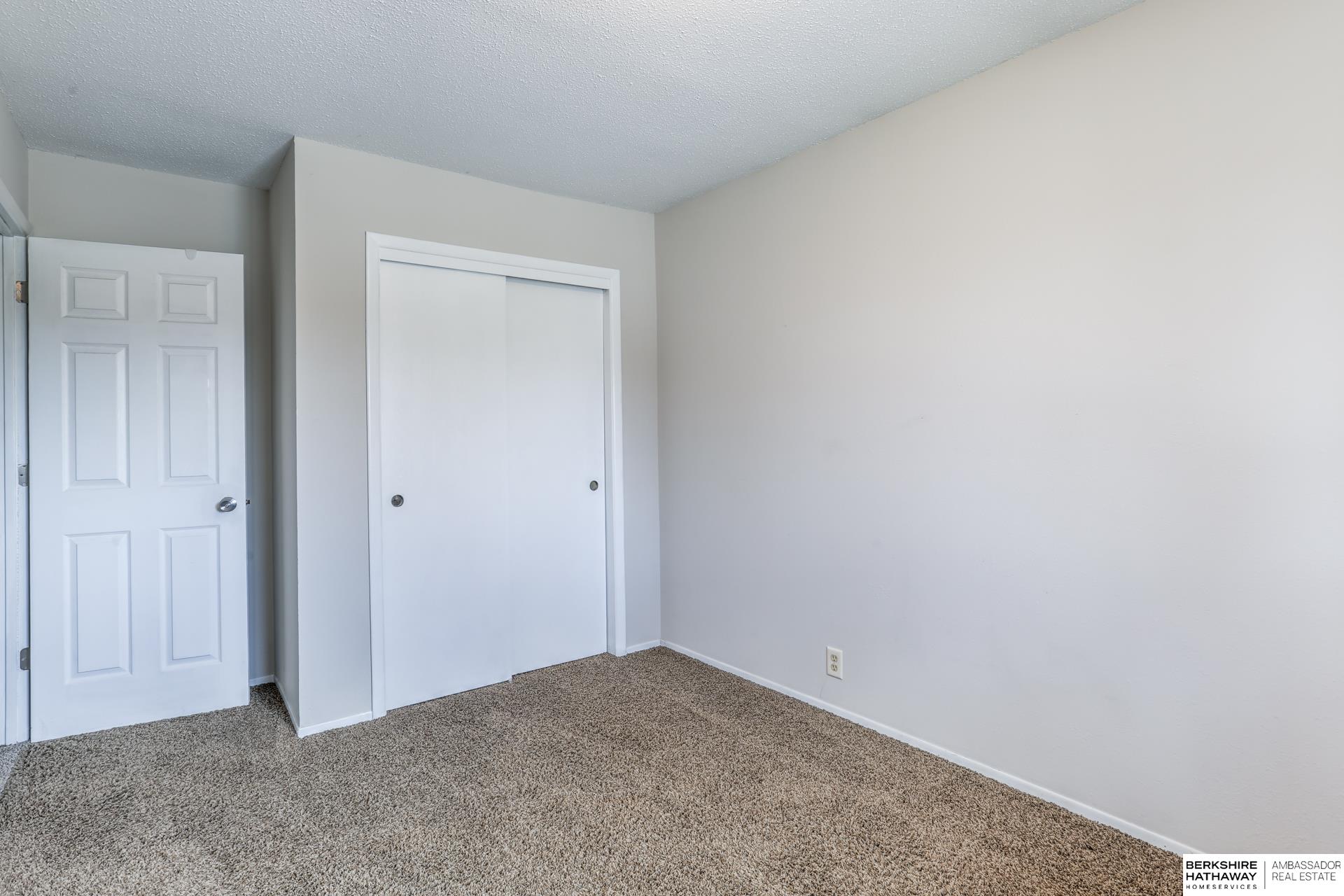 Omaha, Nebraska 68069, United States, 3 Bedrooms Bedrooms, ,1 BathroomBathrooms,Residential,Pending,109764