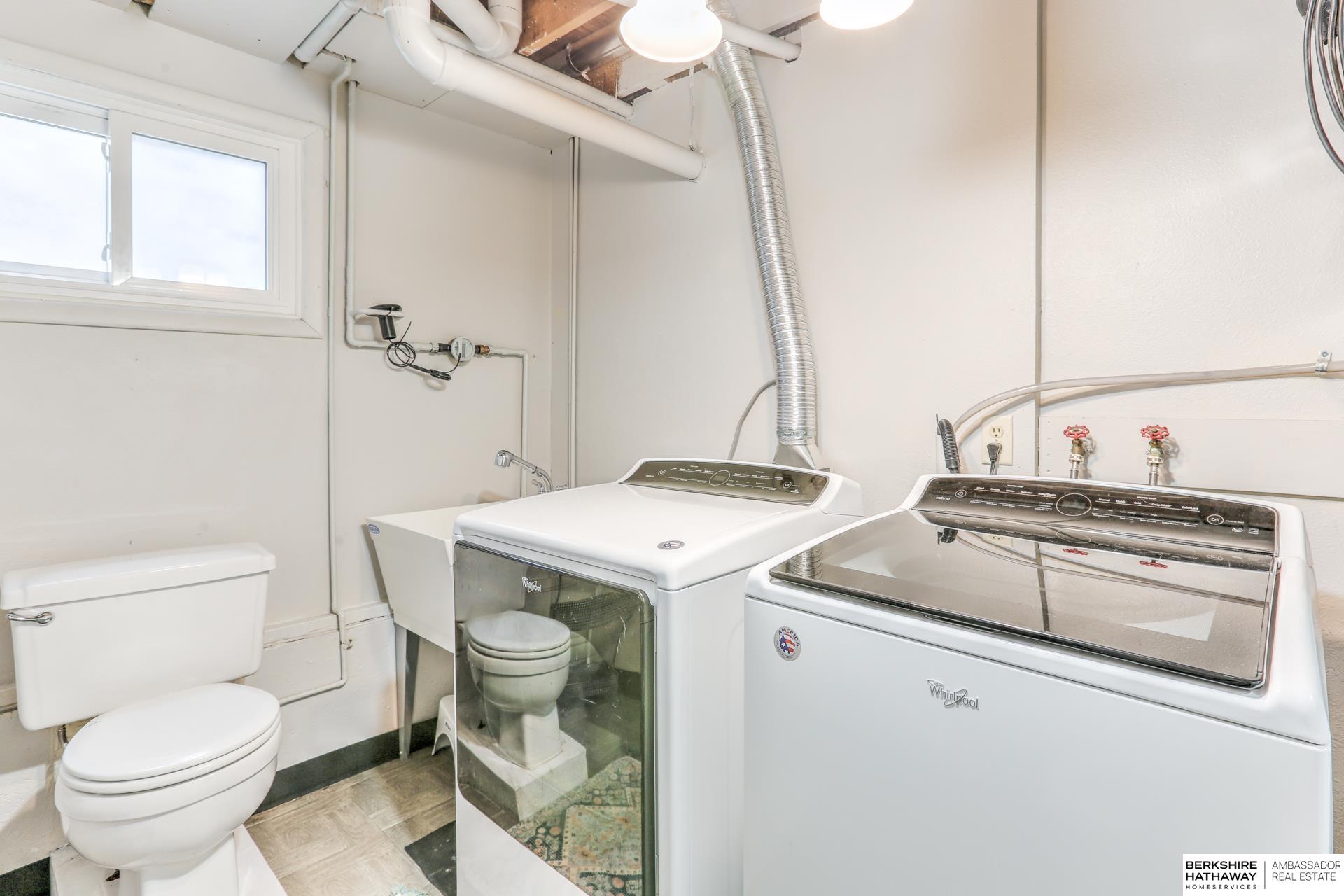 Omaha, Nebraska 68069, United States, 3 Bedrooms Bedrooms, ,1 BathroomBathrooms,Residential,Pending,109764