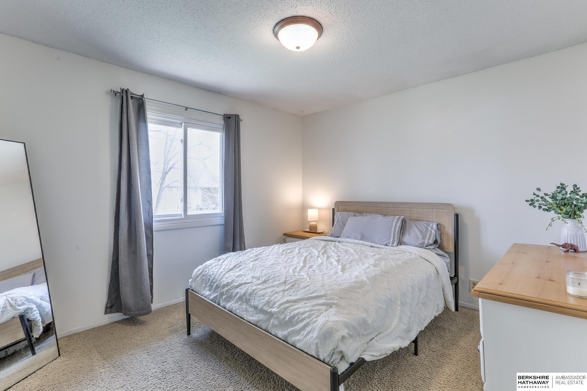 Omaha, Nebraska 68069, United States, 3 Bedrooms Bedrooms, ,1 BathroomBathrooms,Residential,Pending,109764