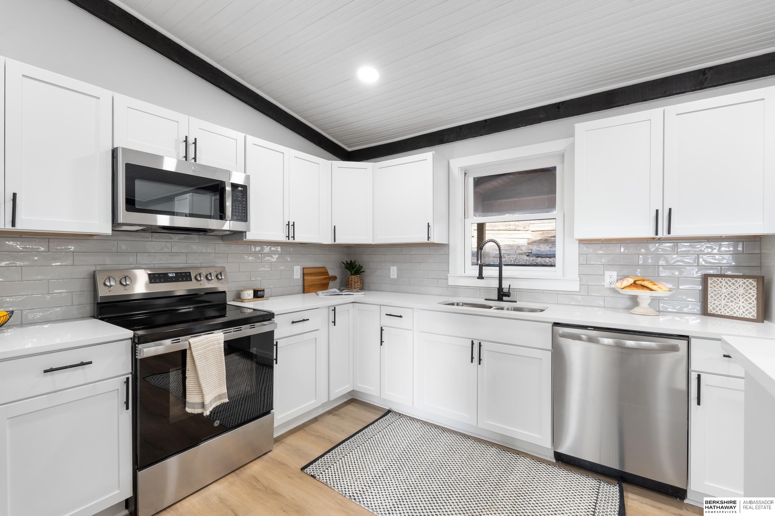 Blair, Nebraska 68008, United States, 3 Bedrooms Bedrooms, ,2 BathroomsBathrooms,Residential,Pending,15598