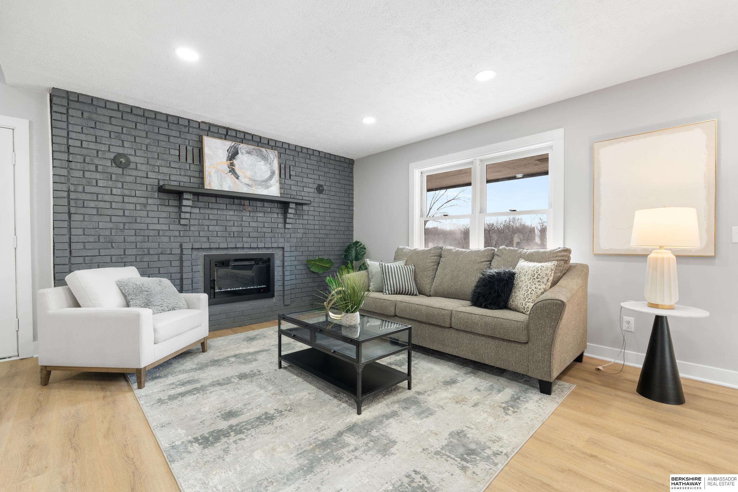 Blair, Nebraska 68008, United States, 3 Bedrooms Bedrooms, ,2 BathroomsBathrooms,Residential,Pending,15598