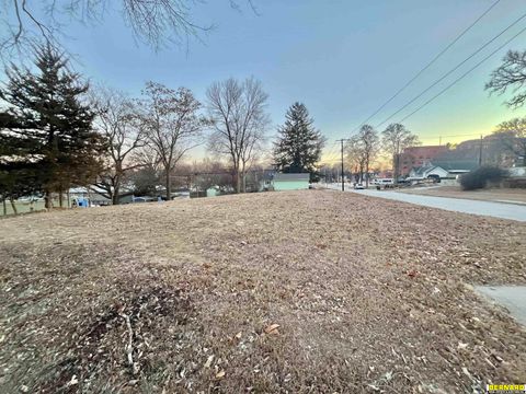 MLS: 22501592