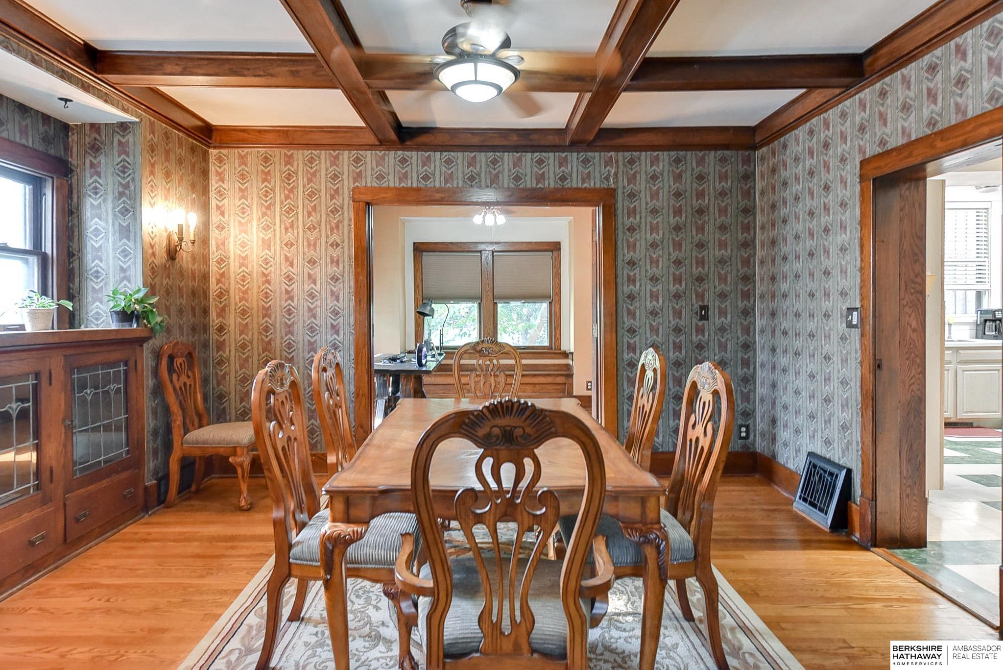 Omaha, Nebraska 68131, United States, 4 Bedrooms Bedrooms, ,4 BathroomsBathrooms,Residential,Pending,25496