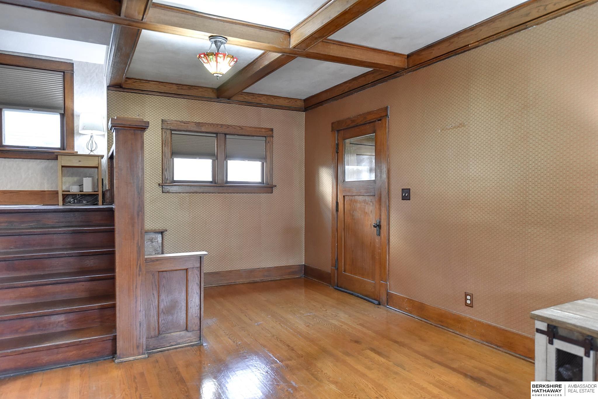 Omaha, Nebraska 68131, United States, 4 Bedrooms Bedrooms, ,4 BathroomsBathrooms,Residential,Pending,25496