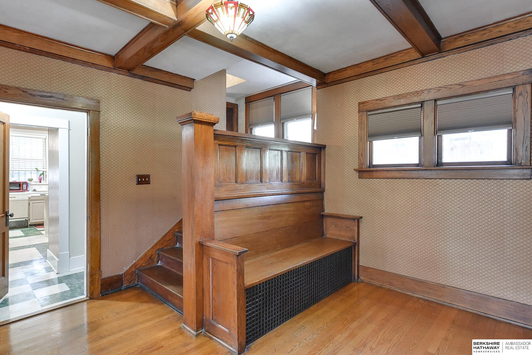 Omaha, Nebraska 68131, United States, 4 Bedrooms Bedrooms, ,4 BathroomsBathrooms,Residential,Pending,25496