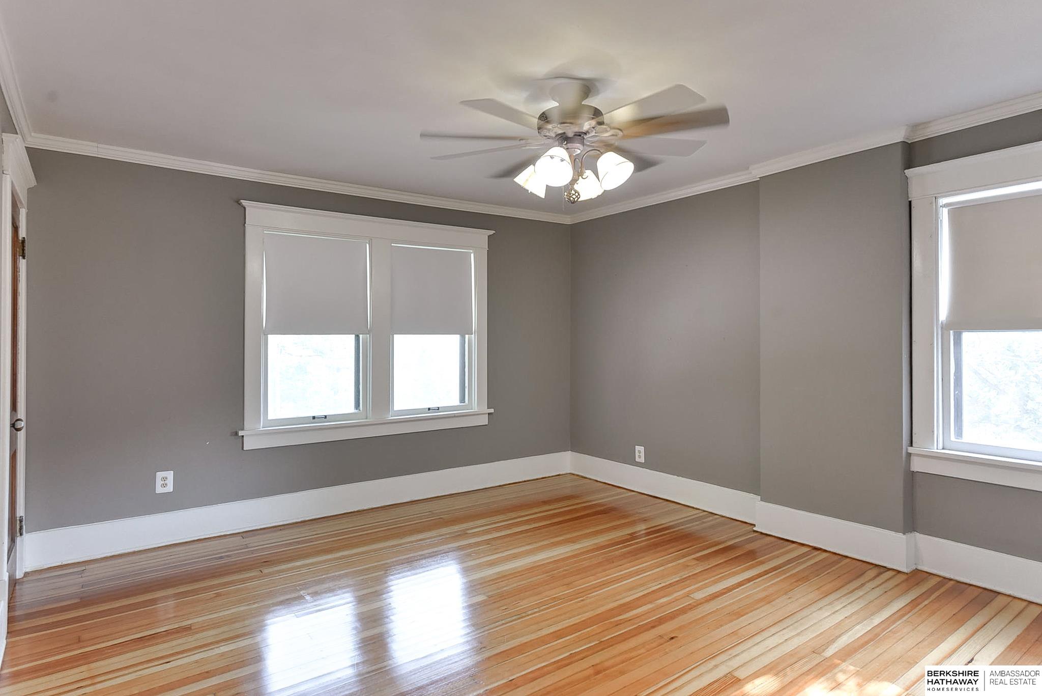 Omaha, Nebraska 68131, United States, 4 Bedrooms Bedrooms, ,4 BathroomsBathrooms,Residential,Pending,25496