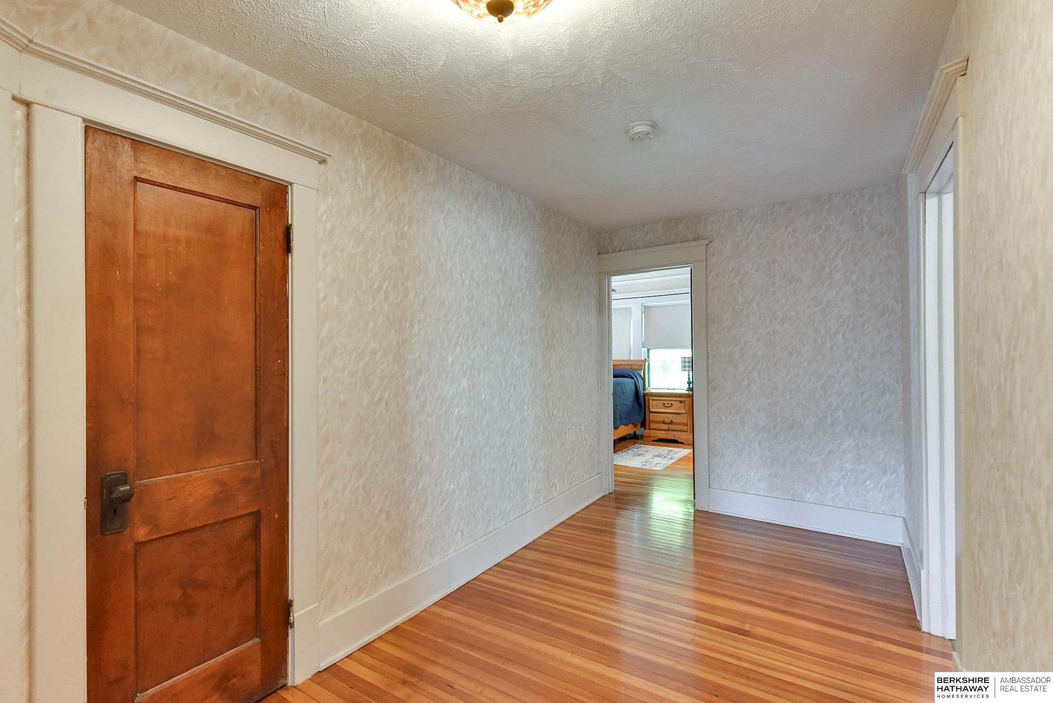 Omaha, Nebraska 68131, United States, 4 Bedrooms Bedrooms, ,4 BathroomsBathrooms,Residential,Pending,25496