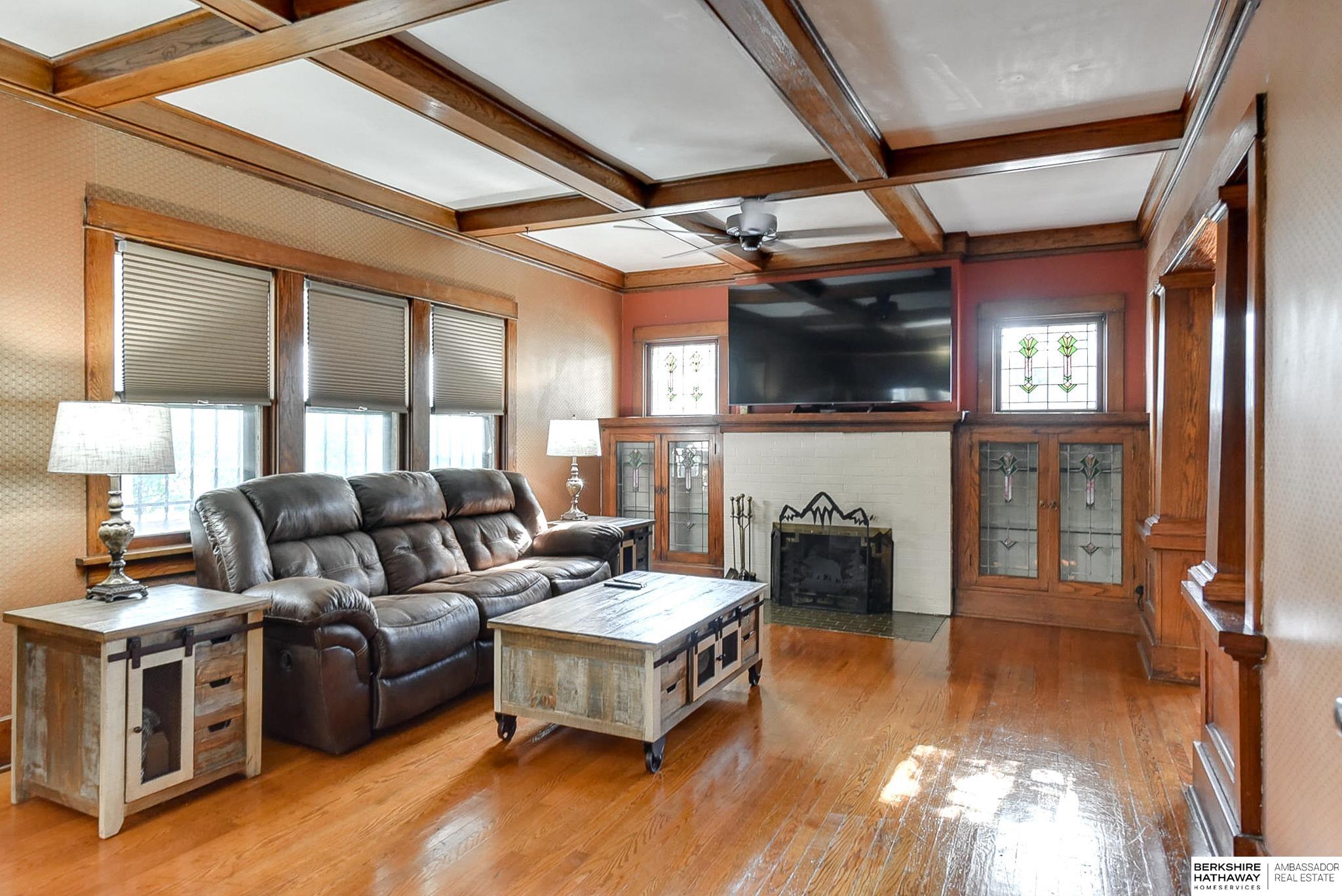 Omaha, Nebraska 68131, United States, 4 Bedrooms Bedrooms, ,4 BathroomsBathrooms,Residential,Pending,25496