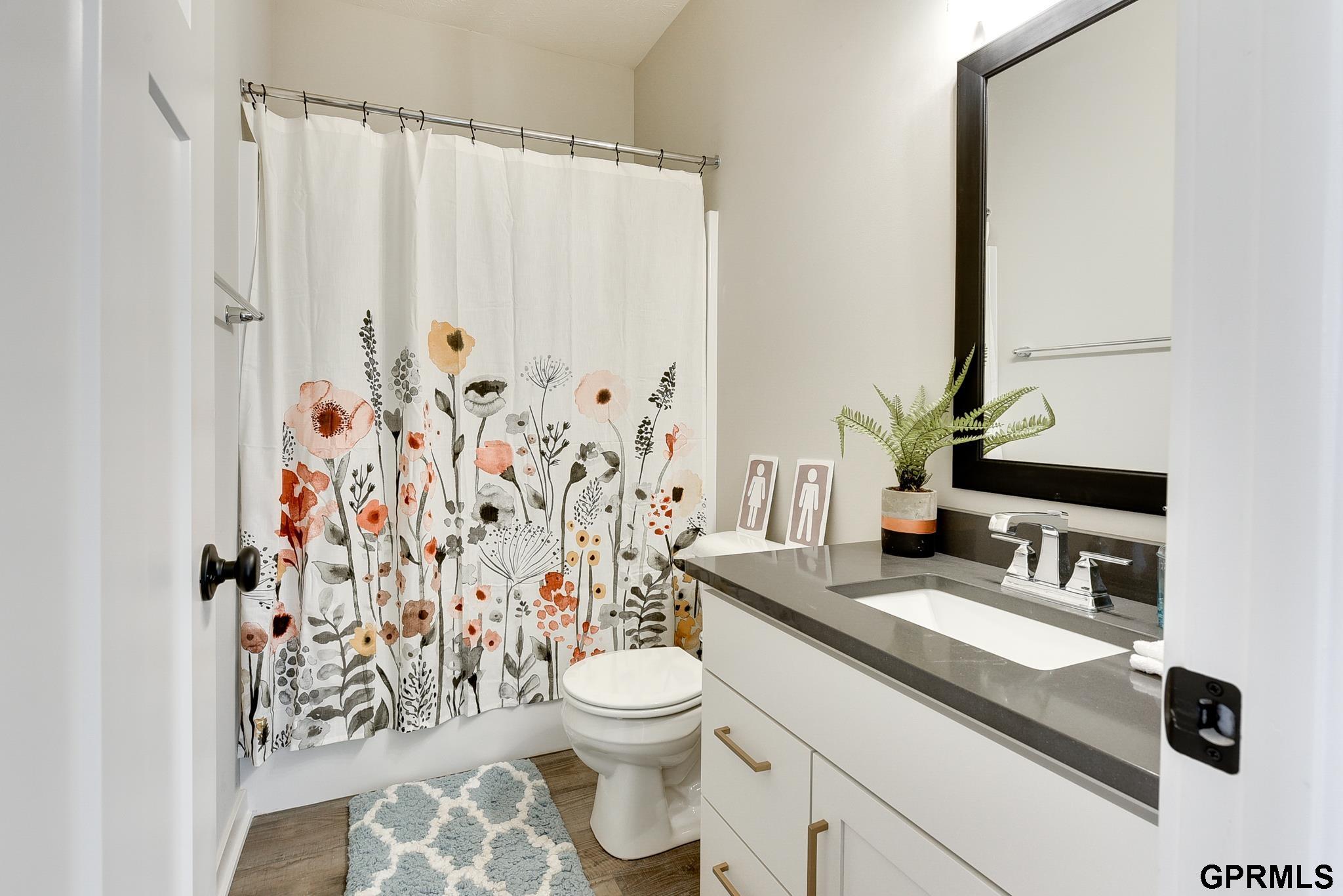 Papillion, Nebraska 68138, United States, 3 Bedrooms Bedrooms, ,2 BathroomsBathrooms,Residential,Pending,23645