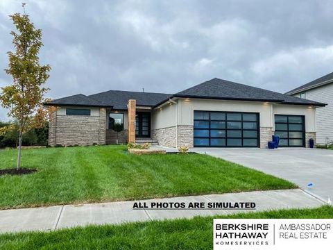 MLS: 22510871