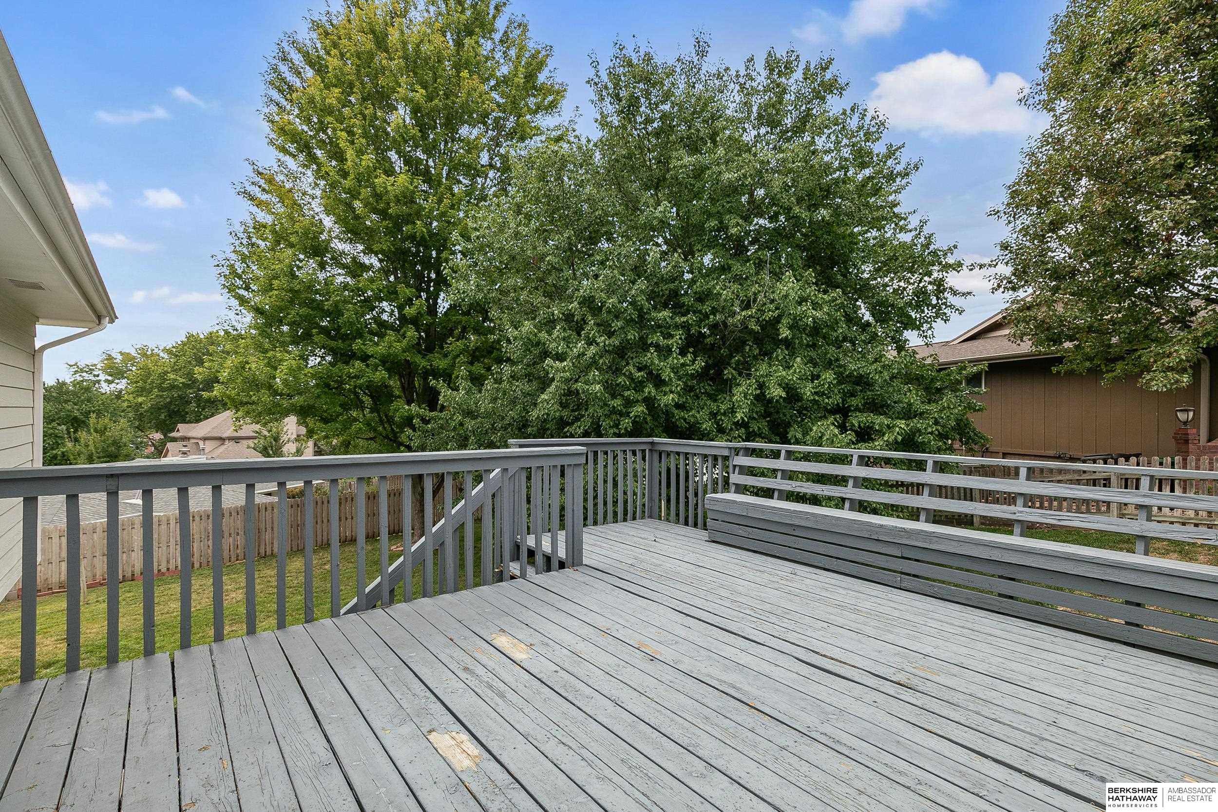 Lincoln, Nebraska 68506, United States, 3 Bedrooms Bedrooms, ,3 BathroomsBathrooms,Residential,Pending,44540