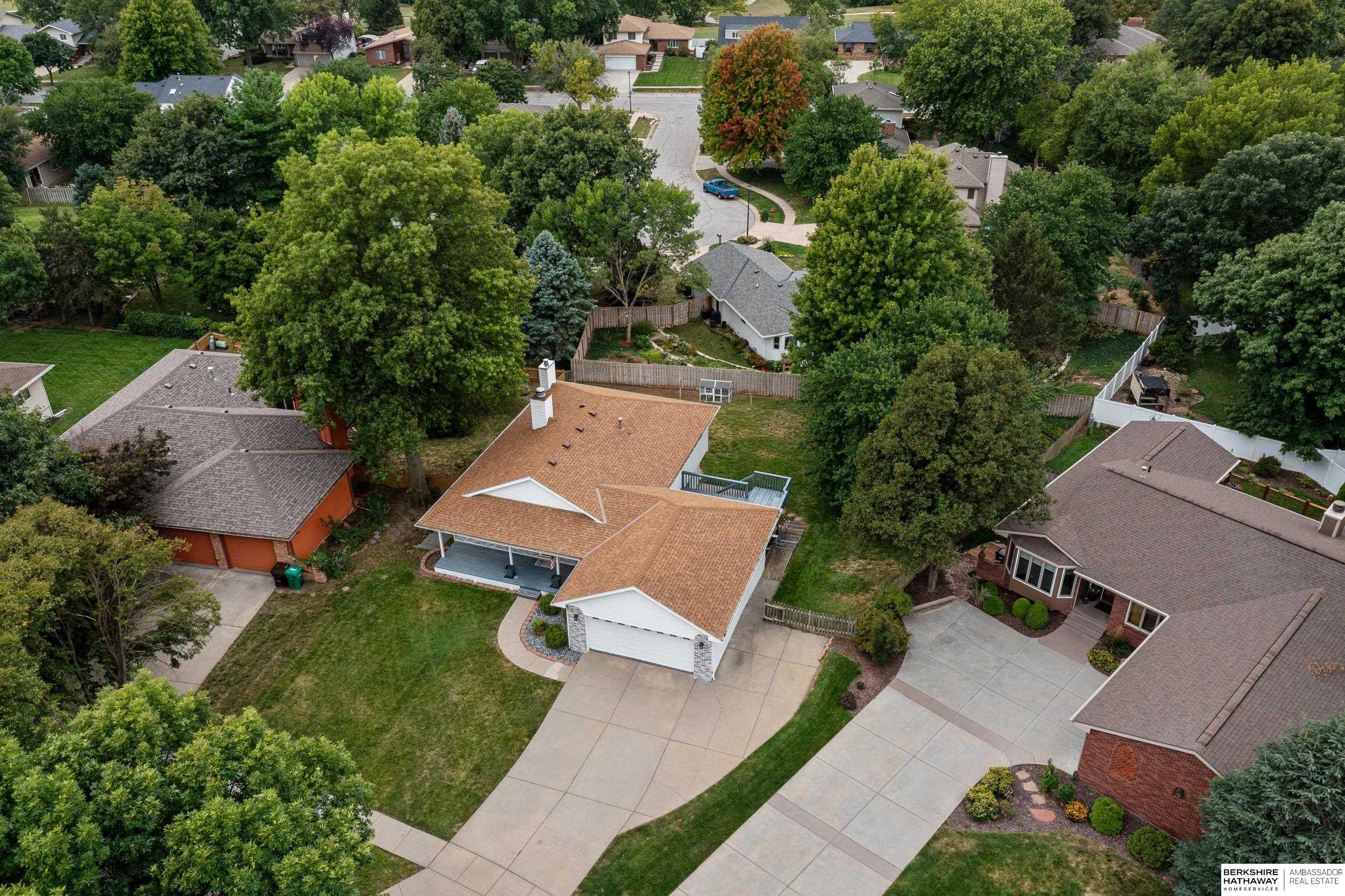 Lincoln, Nebraska 68506, United States, 3 Bedrooms Bedrooms, ,3 BathroomsBathrooms,Residential,Pending,44540