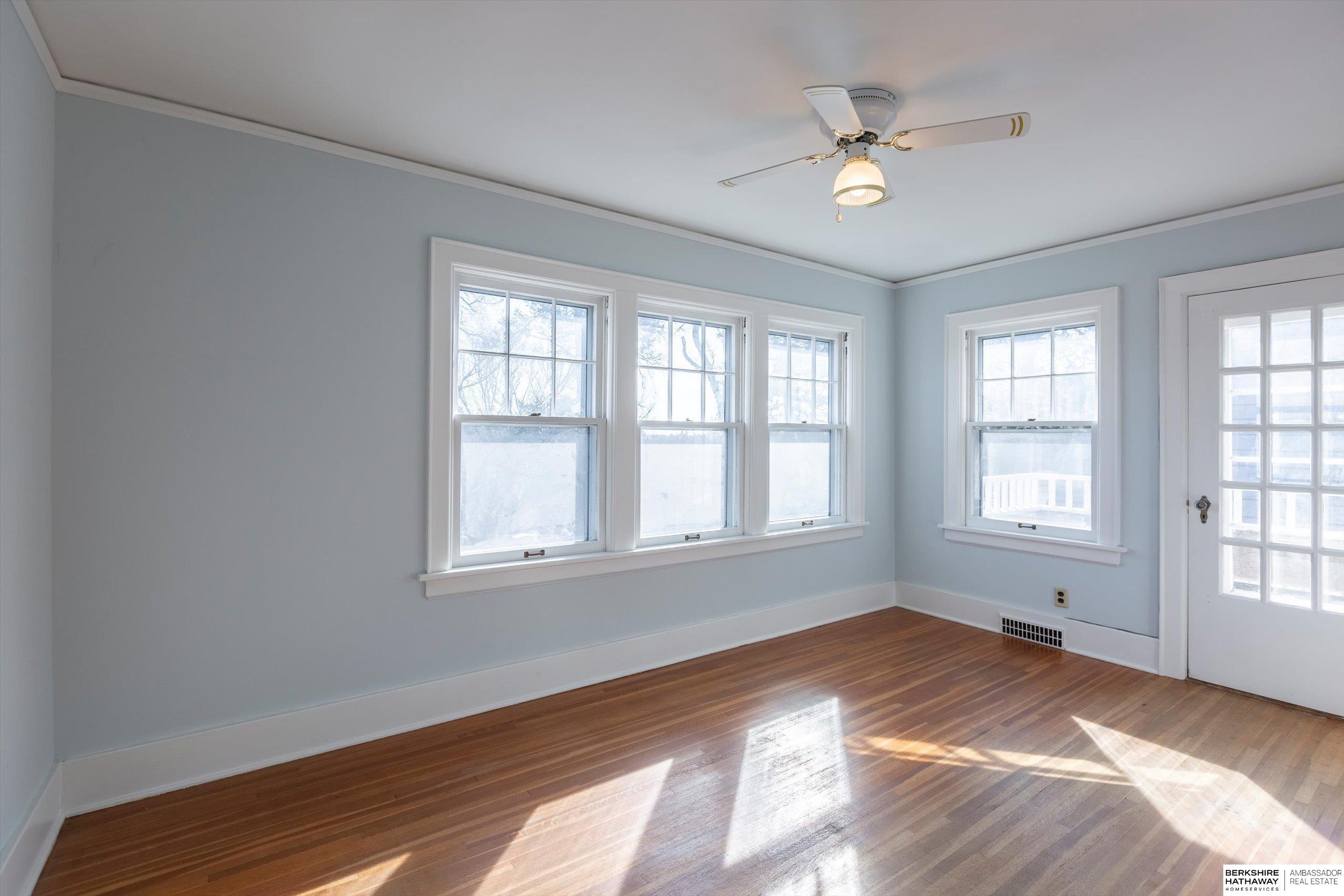 Omaha, Nebraska 68104, United States, 3 Bedrooms Bedrooms, ,2 BathroomsBathrooms,Residential,Pending,78194