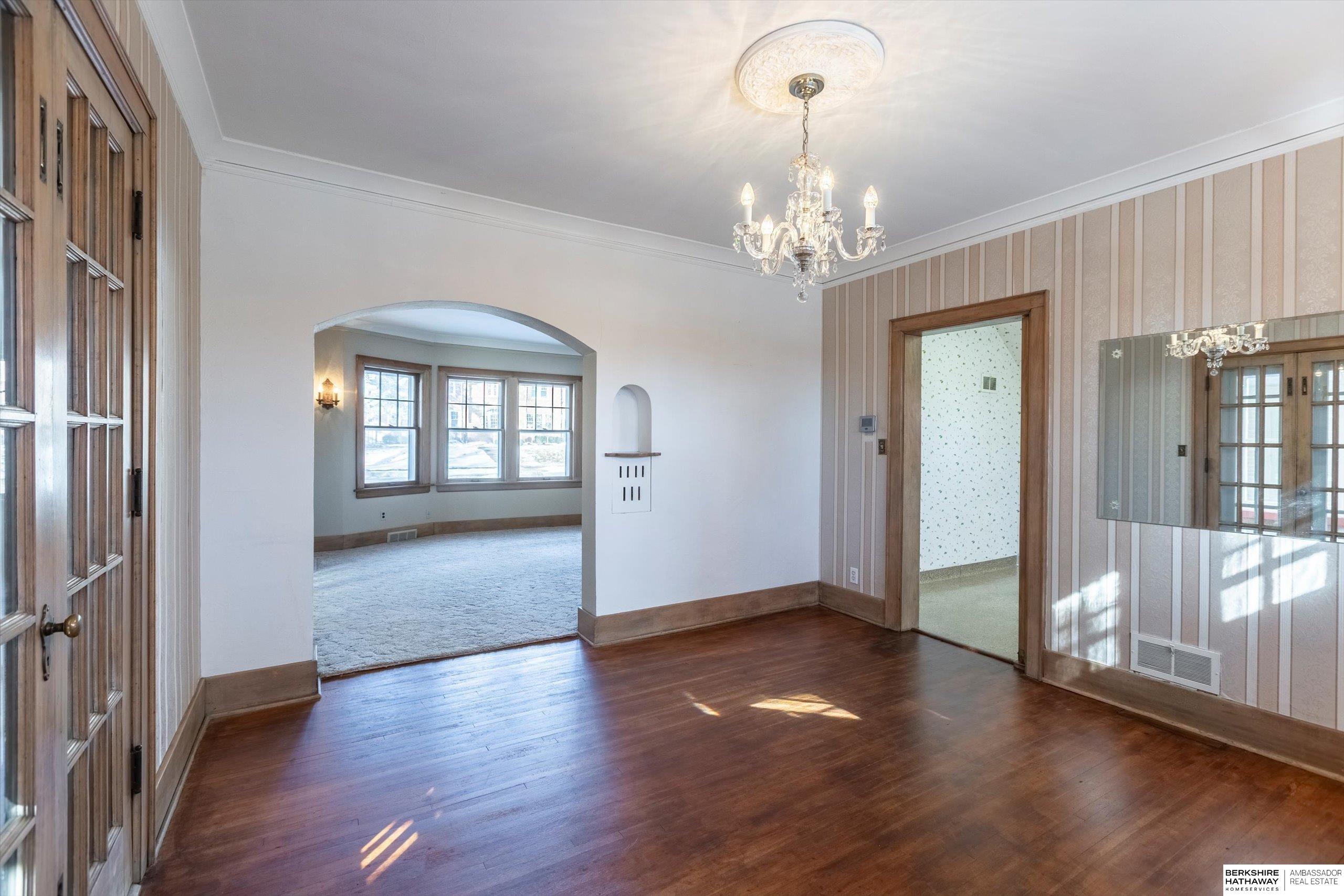 Omaha, Nebraska 68104, United States, 3 Bedrooms Bedrooms, ,2 BathroomsBathrooms,Residential,Pending,78194