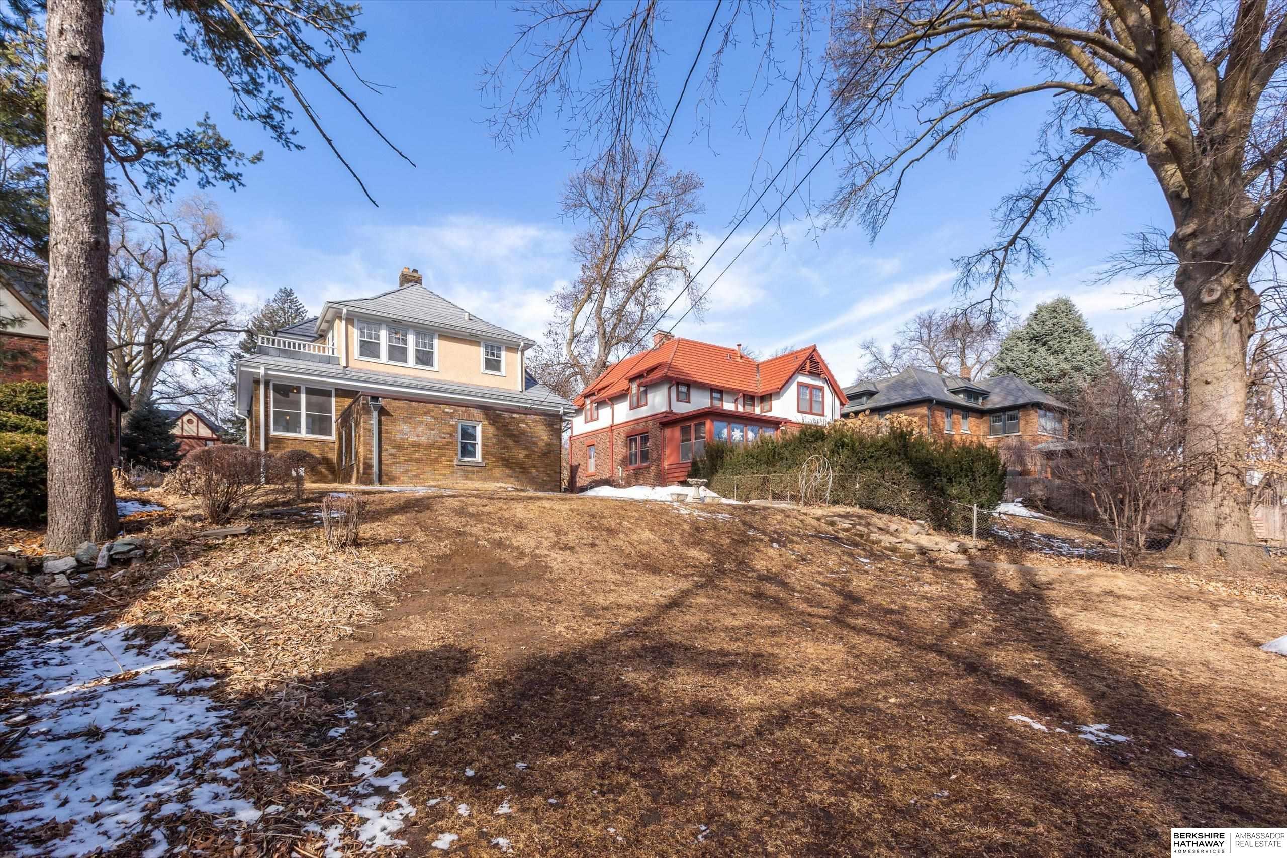 Omaha, Nebraska 68104, United States, 3 Bedrooms Bedrooms, ,2 BathroomsBathrooms,Residential,Pending,78194