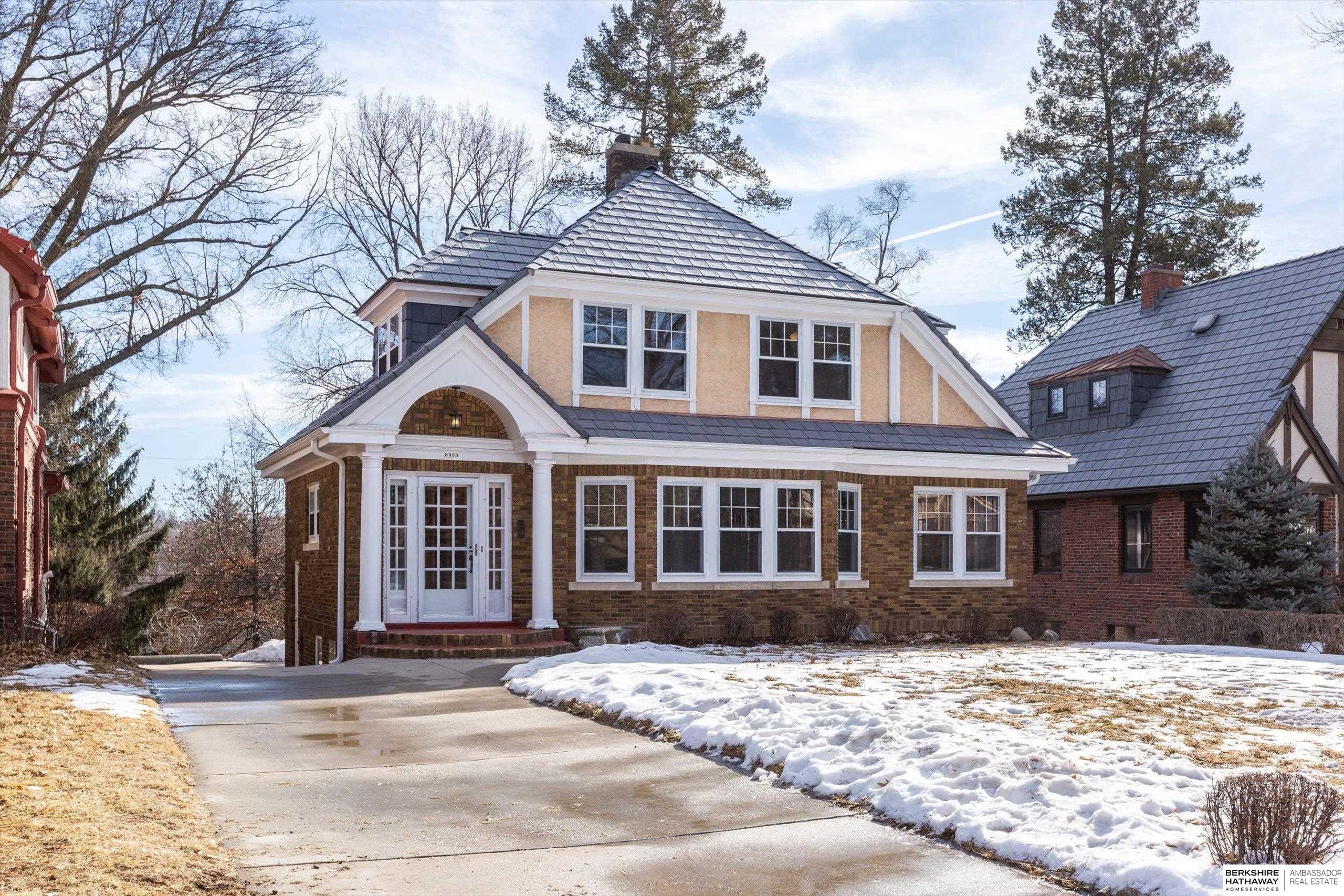 Omaha, Nebraska 68104, United States, 3 Bedrooms Bedrooms, ,2 BathroomsBathrooms,Residential,Pending,78194