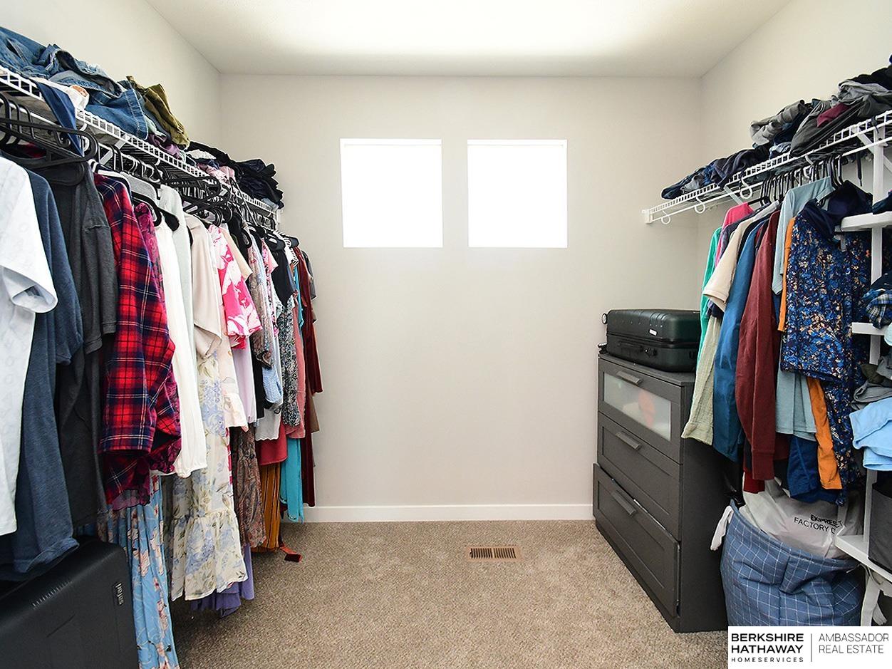 Omaha, Nebraska 68136, United States, 4 Bedrooms Bedrooms, ,3 BathroomsBathrooms,Residential,Active,94866