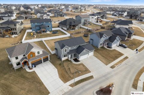 MLS: 22505468