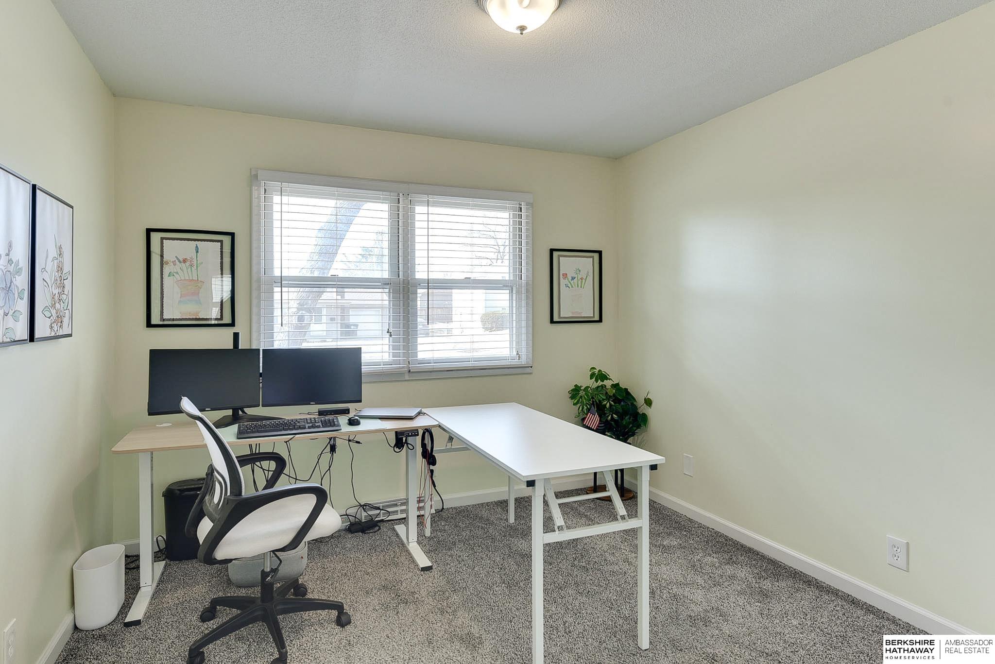 Omaha, Nebraska 68137, United States, 3 Bedrooms Bedrooms, ,2 BathroomsBathrooms,Residential,Pending,14245