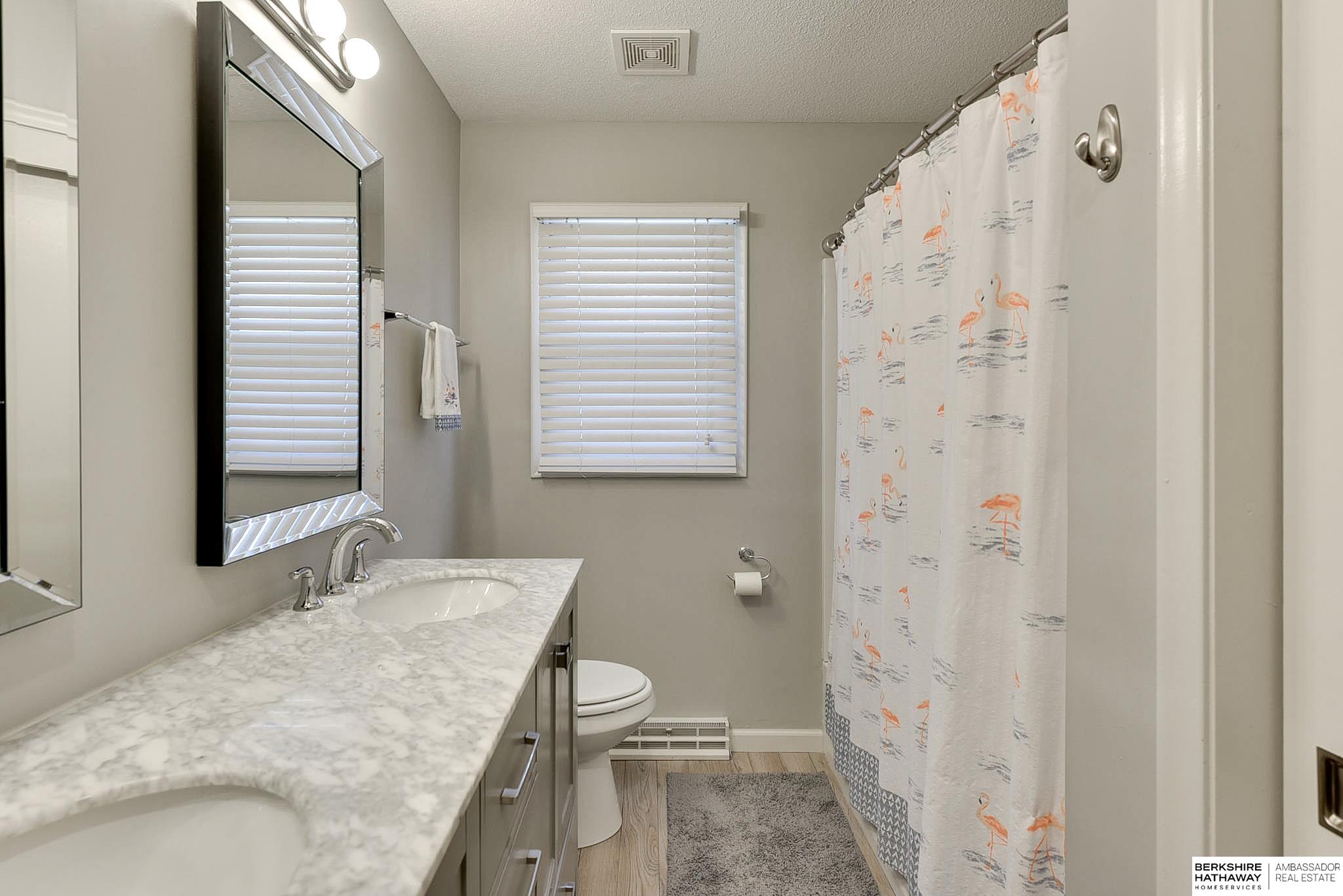 Omaha, Nebraska 68137, United States, 3 Bedrooms Bedrooms, ,2 BathroomsBathrooms,Residential,Pending,14245