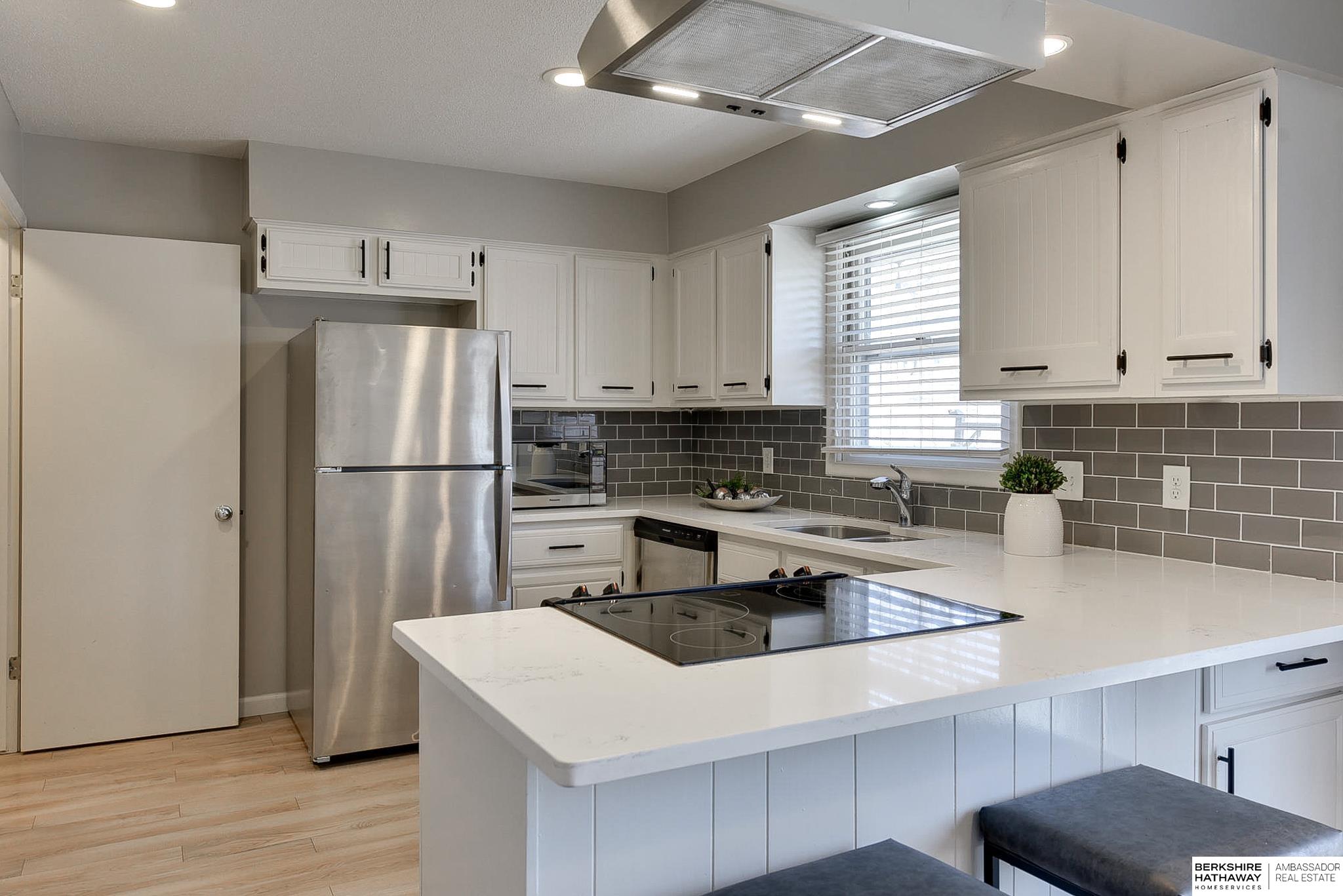 Omaha, Nebraska 68137, United States, 3 Bedrooms Bedrooms, ,2 BathroomsBathrooms,Residential,Pending,14245