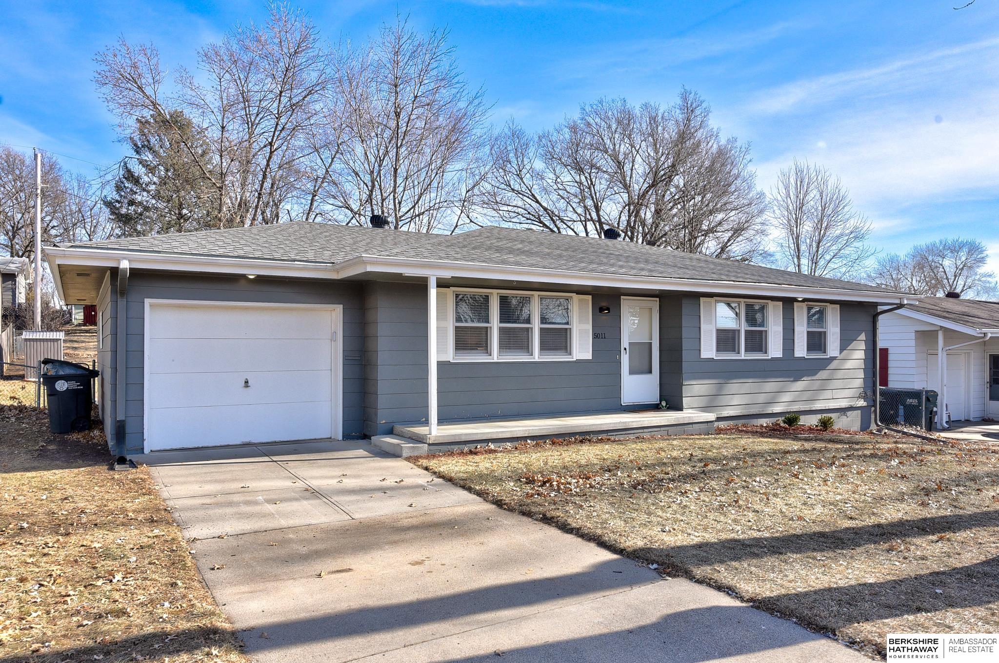 Omaha, Nebraska 68137, United States, 3 Bedrooms Bedrooms, ,2 BathroomsBathrooms,Residential,Pending,14245