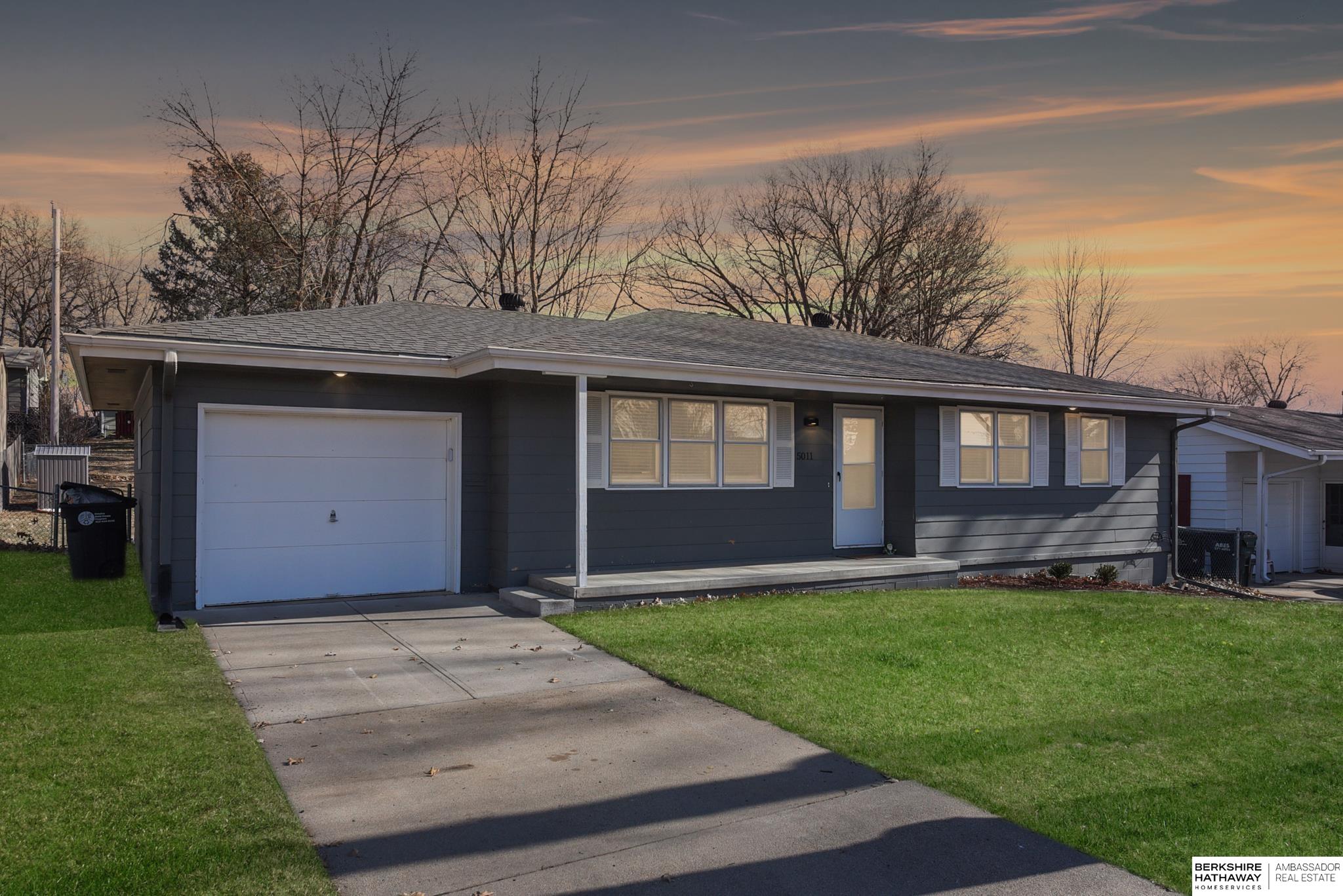 Omaha, Nebraska 68137, United States, 3 Bedrooms Bedrooms, ,2 BathroomsBathrooms,Residential,Pending,14245