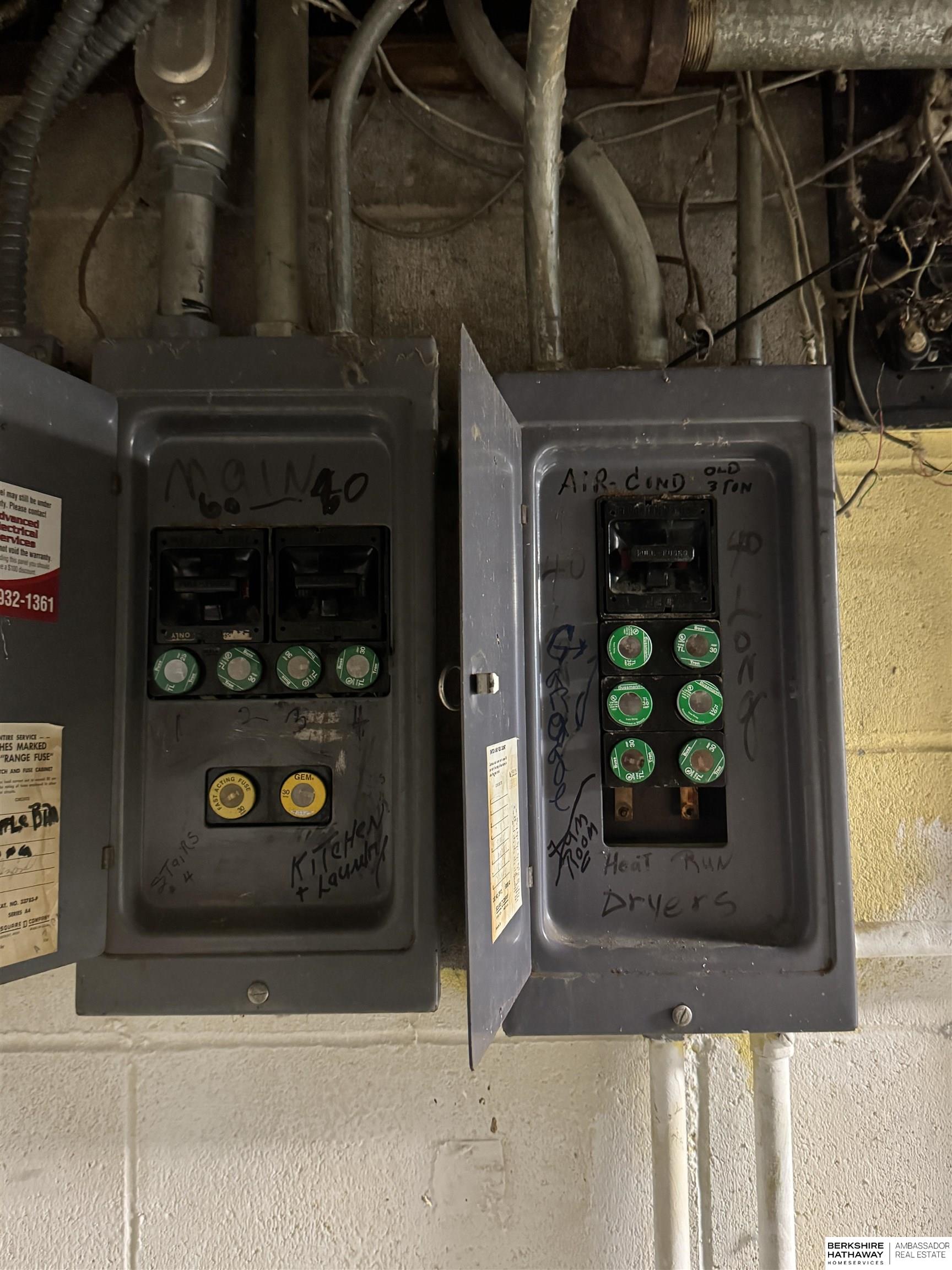 Omaha, Nebraska 68124, United States, 3 Bedrooms Bedrooms, ,2 BathroomsBathrooms,Residential,Pending,4506