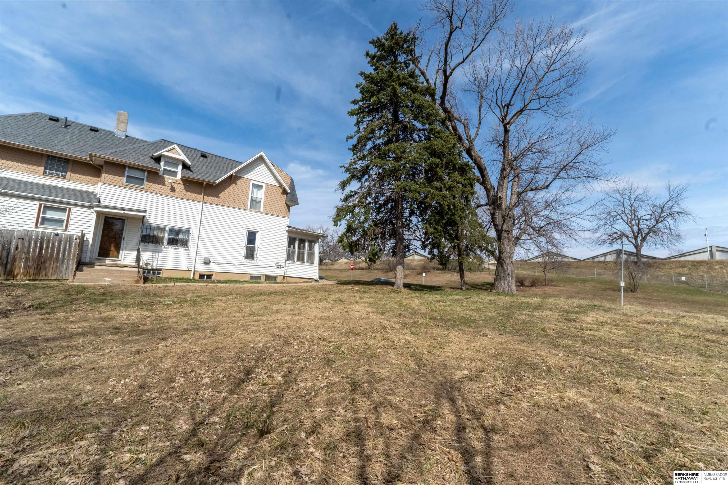 Omaha, Nebraska 68131, United States, 7 Bedrooms Bedrooms, ,4 BathroomsBathrooms,Residential,Active,96679