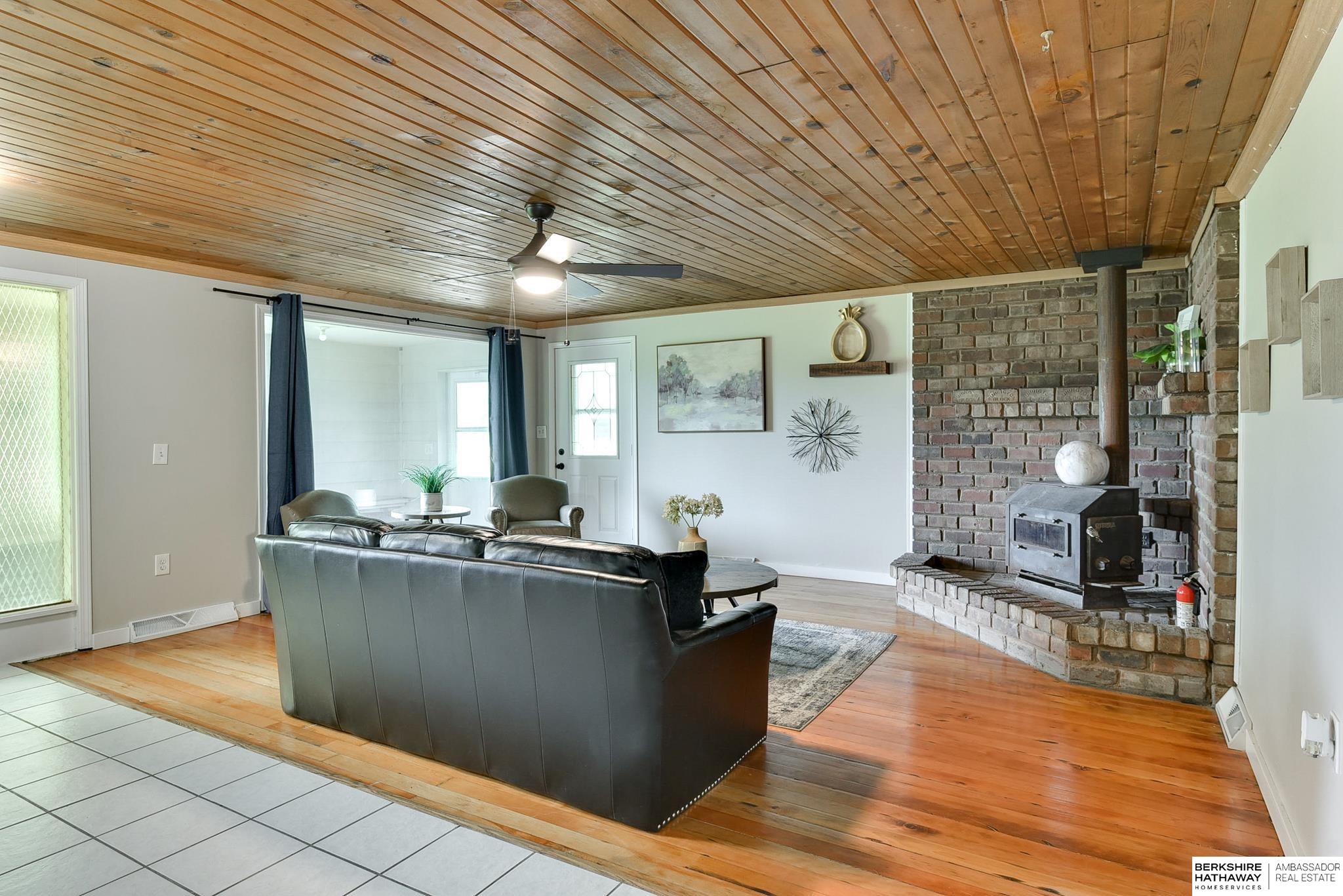 Omaha, Nebraska 68022, United States, 3 Bedrooms Bedrooms, ,1 BathroomBathrooms,Residential,Active,11399