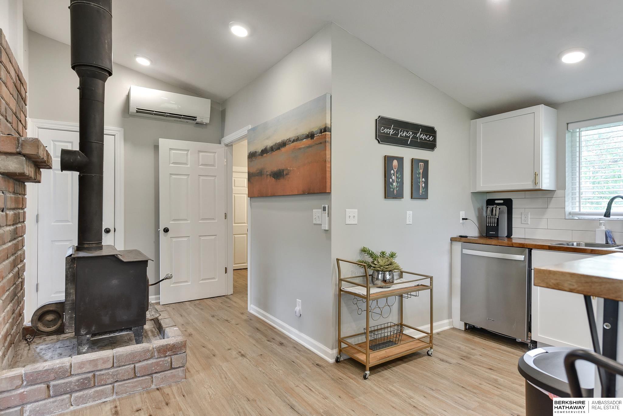 Omaha, Nebraska 68022, United States, 3 Bedrooms Bedrooms, ,1 BathroomBathrooms,Residential,Active,11399