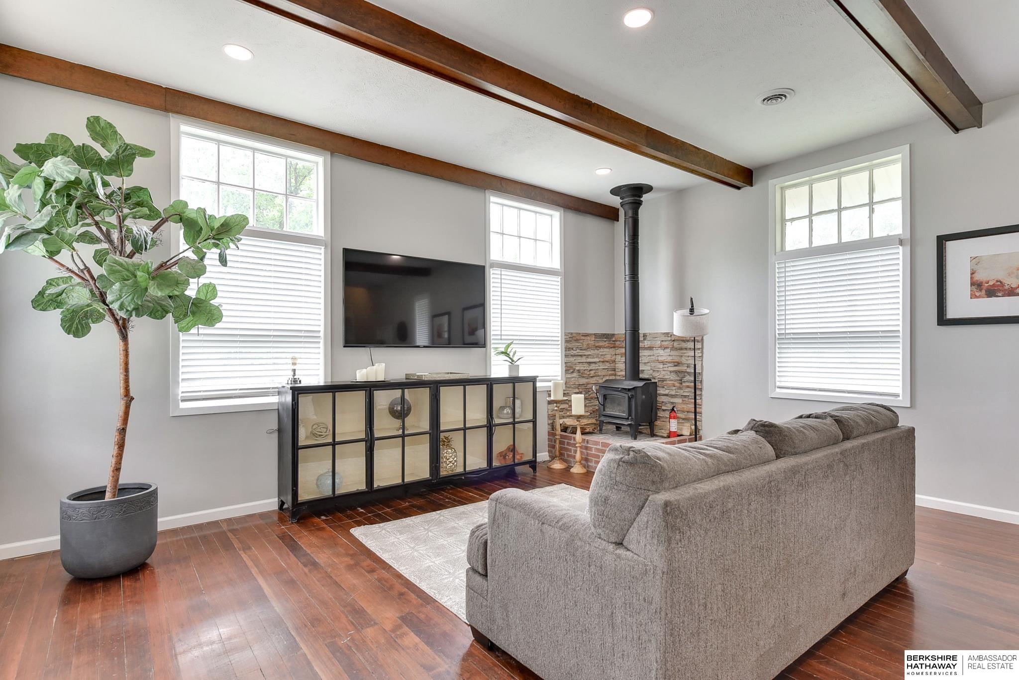 Omaha, Nebraska 68022, United States, 3 Bedrooms Bedrooms, ,1 BathroomBathrooms,Residential,Active,11399