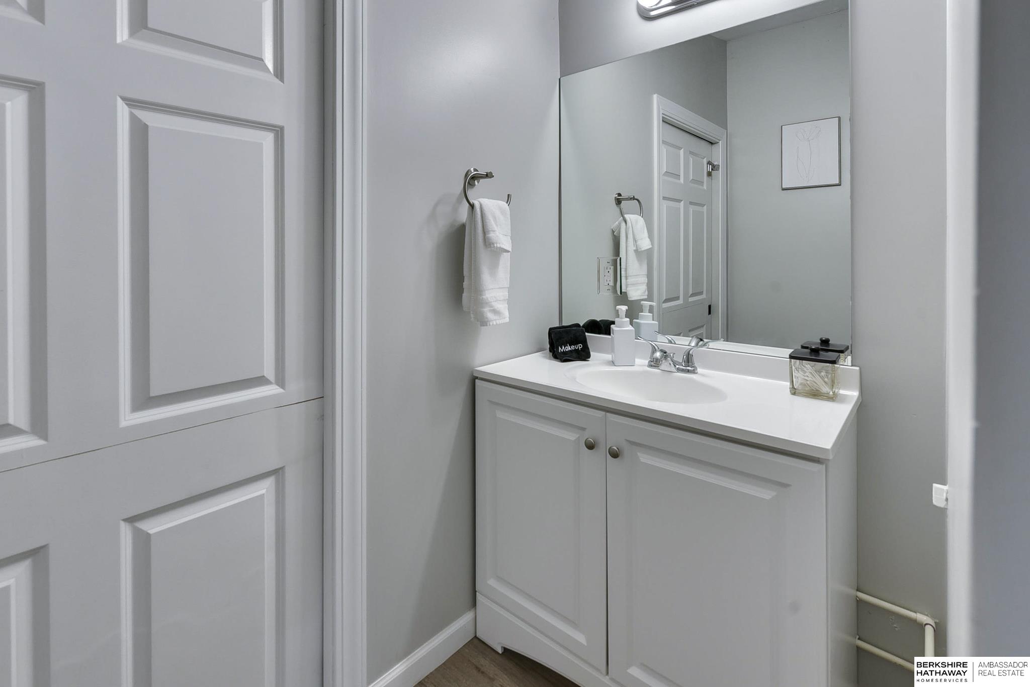 Omaha, Nebraska 68022, United States, 3 Bedrooms Bedrooms, ,1 BathroomBathrooms,Residential,Active,11399