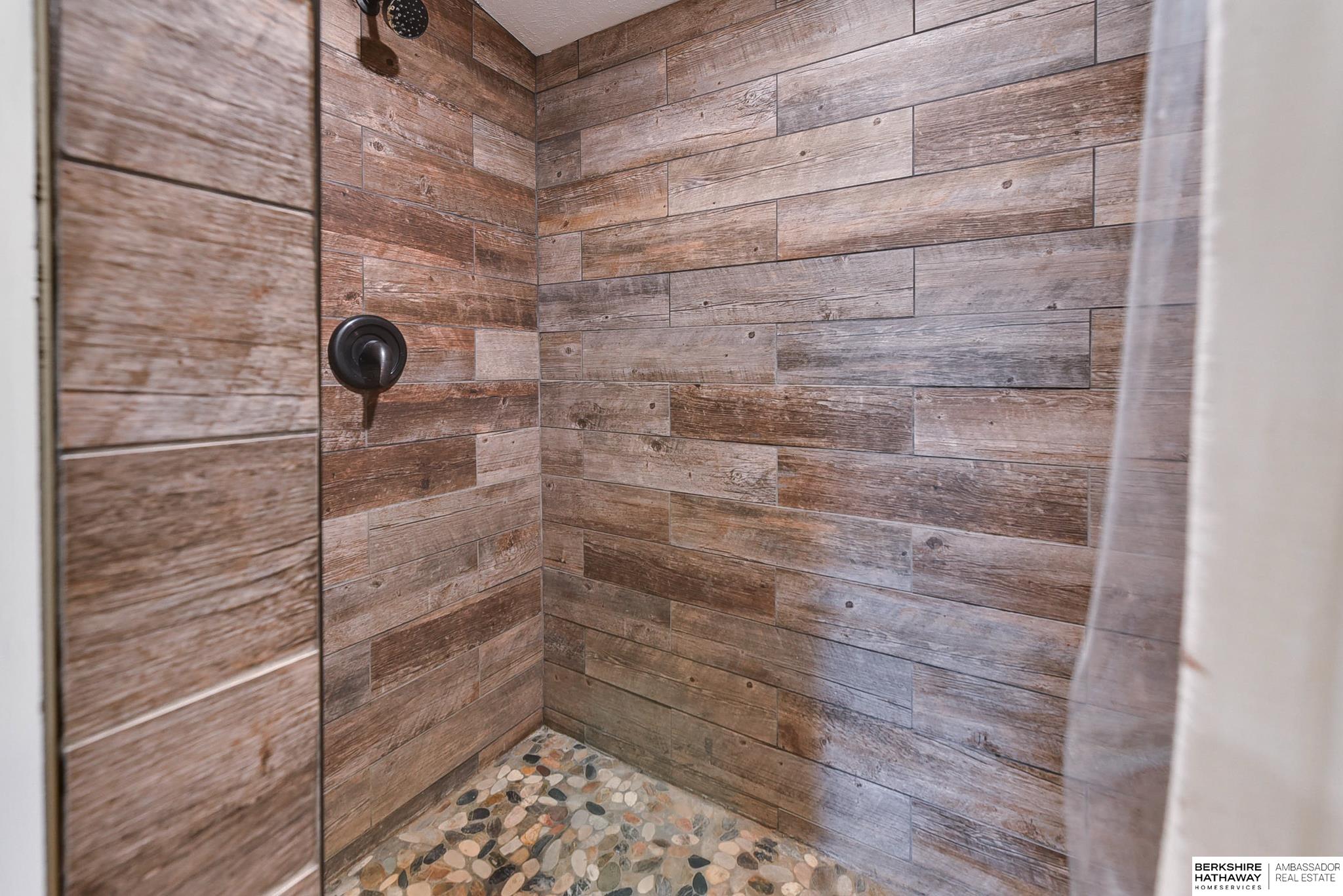 Omaha, Nebraska 68022, United States, 3 Bedrooms Bedrooms, ,1 BathroomBathrooms,Residential,Active,11399