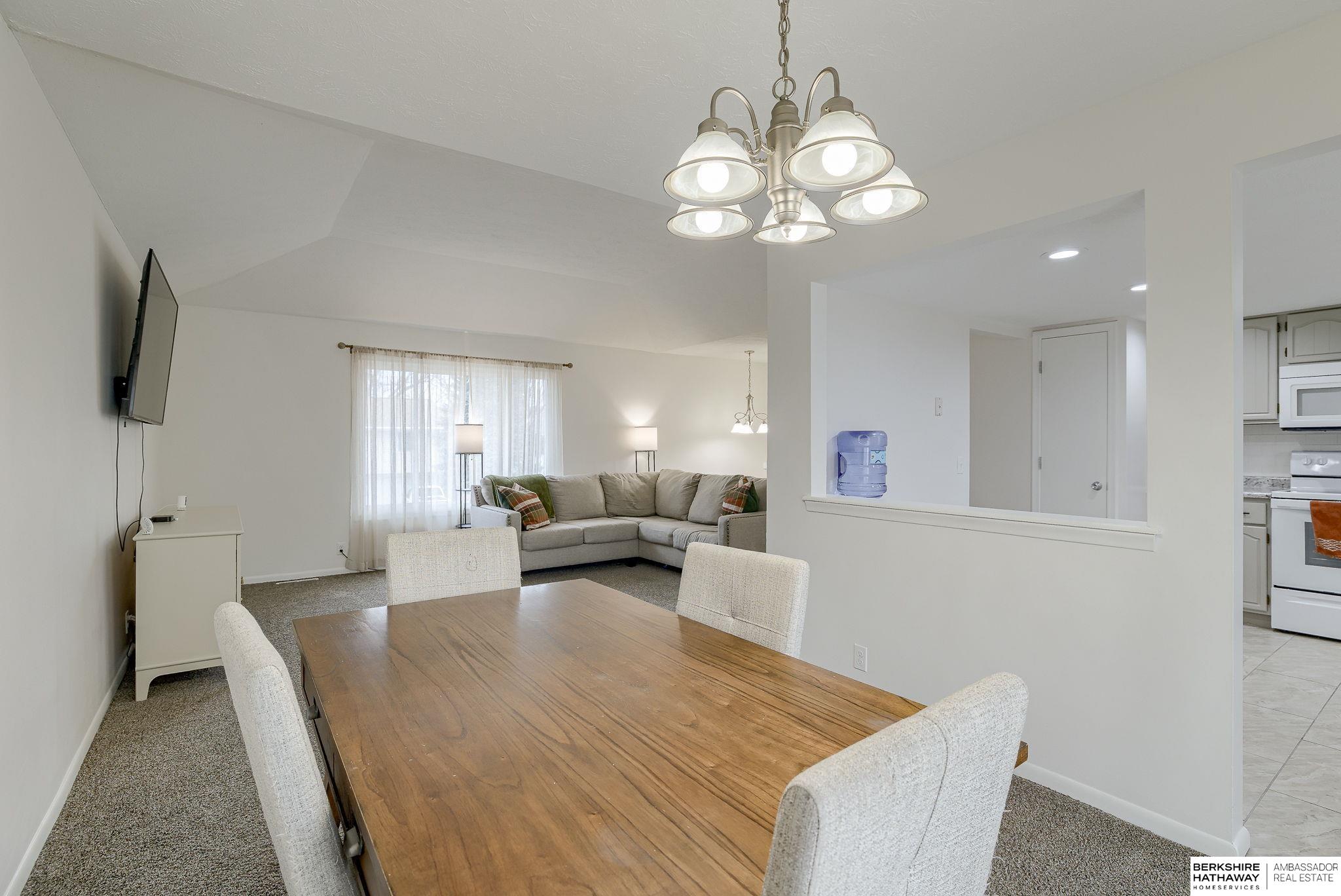 Omaha, Nebraska 68138, United States, 3 Bedrooms Bedrooms, ,2 BathroomsBathrooms,Residential,Pending,4167