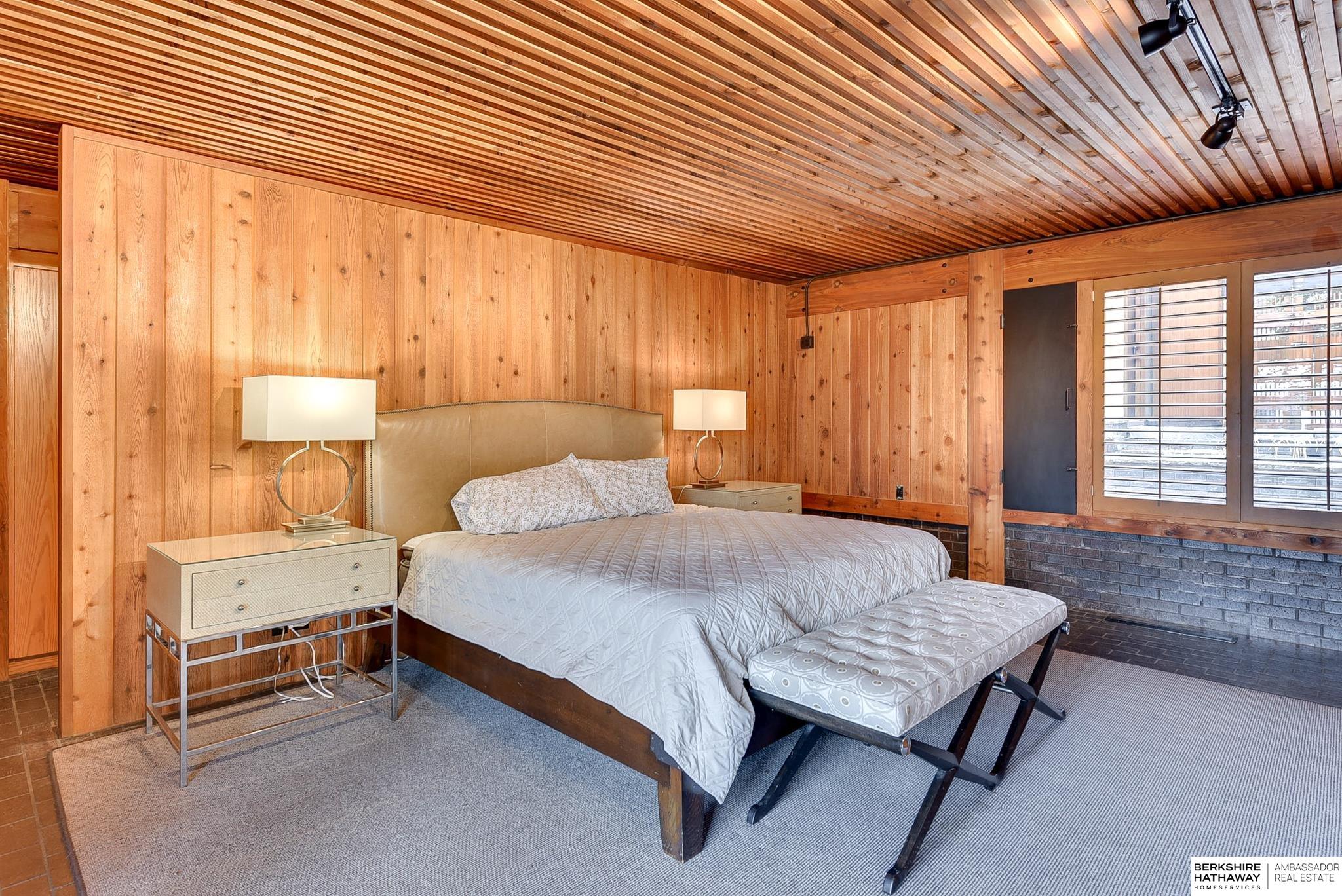 Omaha, Nebraska 68124, United States, 3 Bedrooms Bedrooms, ,3 BathroomsBathrooms,Residential,Pending,102563